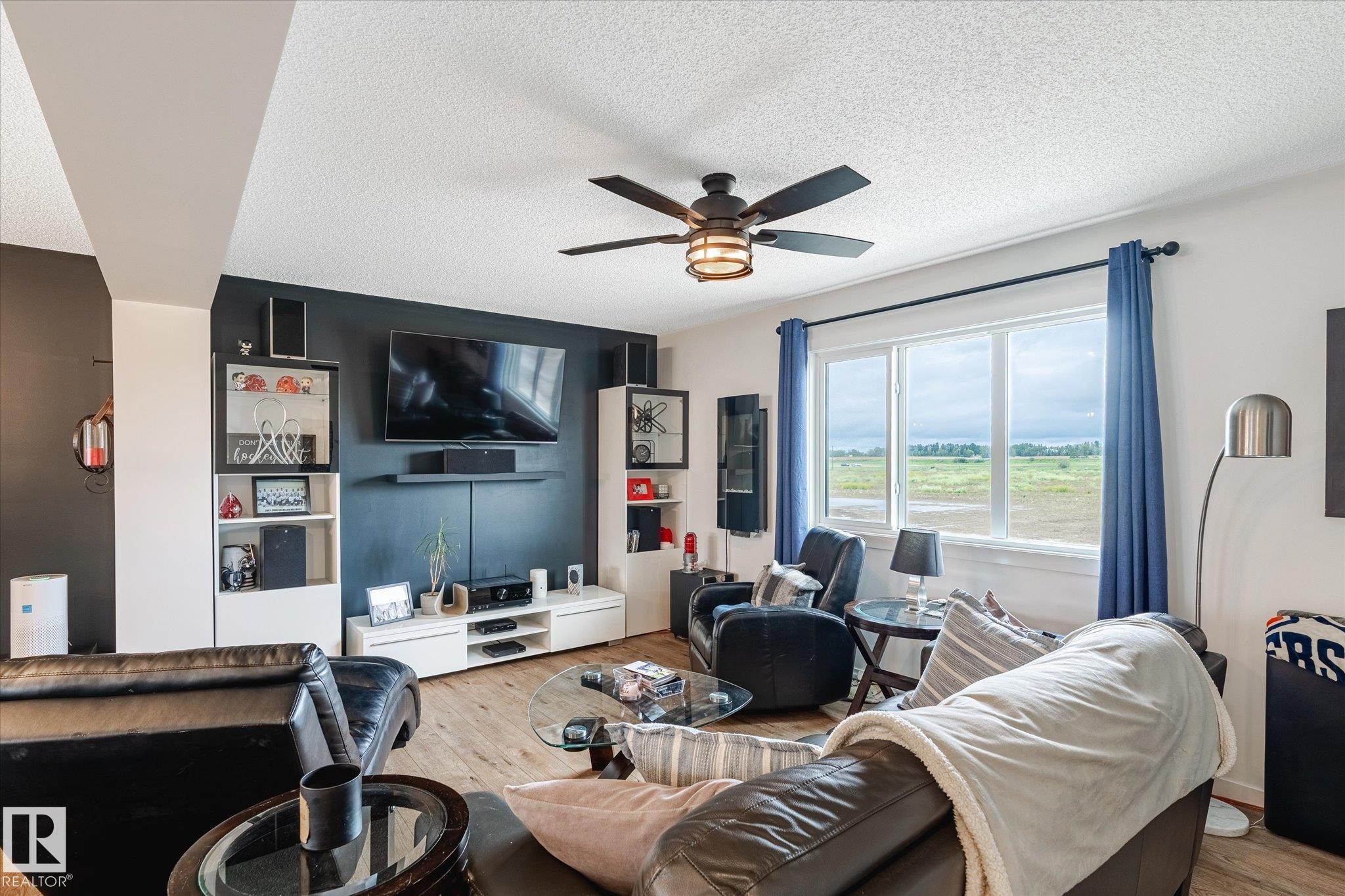 Photo 7 at 1221 Mcleod Avenue, Easton, Spruce Grove