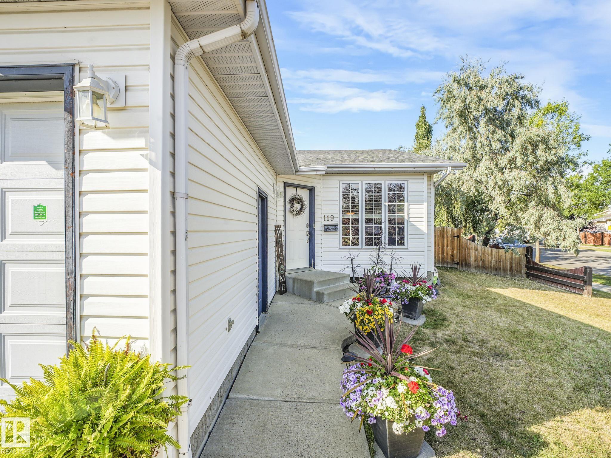 Photo 2 at 119 Deer Ridge Drive, Deer Ridge, St. Albert