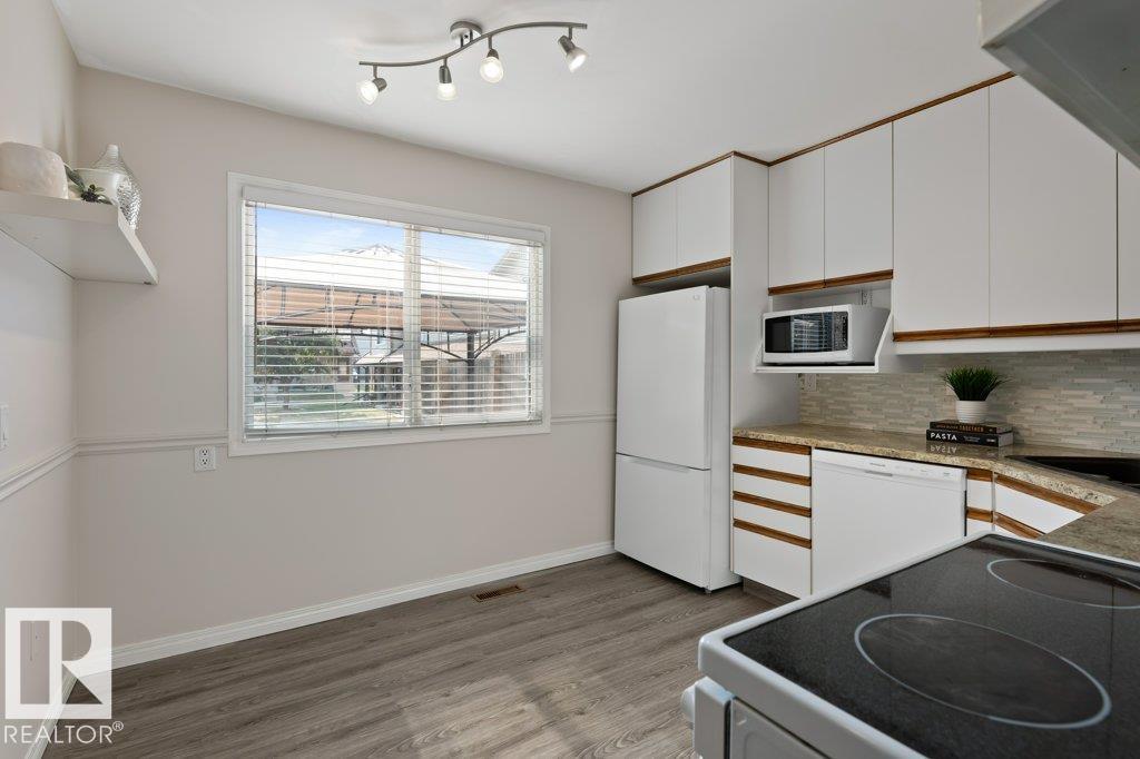 Photo 8 at 14 Walden Park, Woodlands, St. Albert