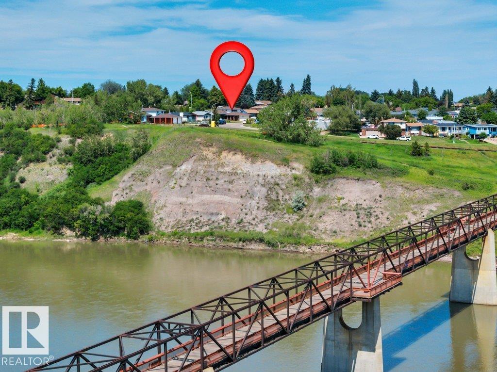 http://cdnparap120.paragonrels.com/ParagonImages/Property/p12/RAE/225369718/62/0/0/c4440c06f8c1b7a9877c5b553bdcc5cb/1/bbfc90ded43804a7d01e7d1386a4b649/225369718-031BACDE-4F3F-478C-B2B7-400B67CEB426.JPG