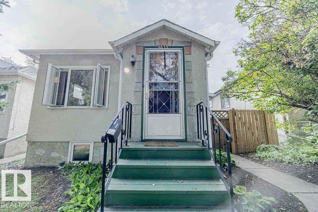 Photo 28 at 9833 83 Avenue NW, Strathcona, Edmonton