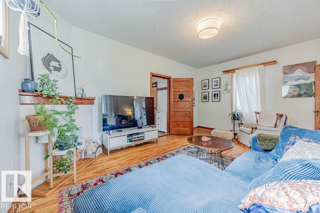 Photo 5 at 9833 83 Avenue NW, Strathcona, Edmonton