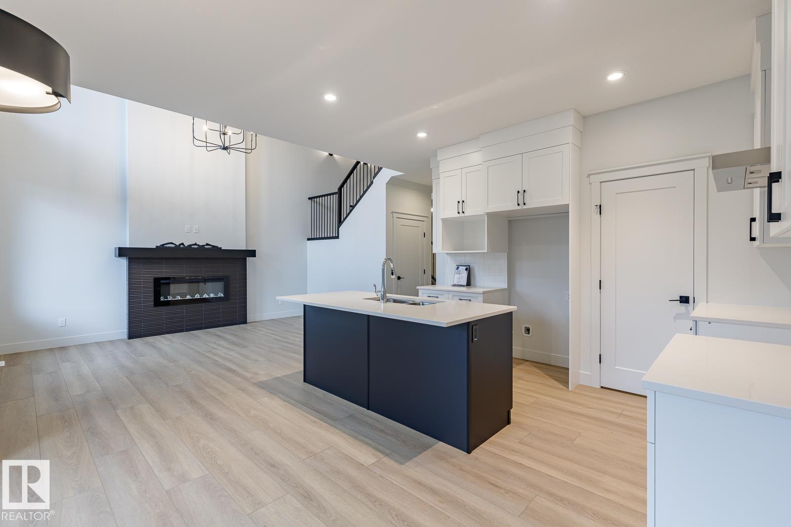 Photo 12 at 13039 212 Street NW, Trumpeter Area, Edmonton