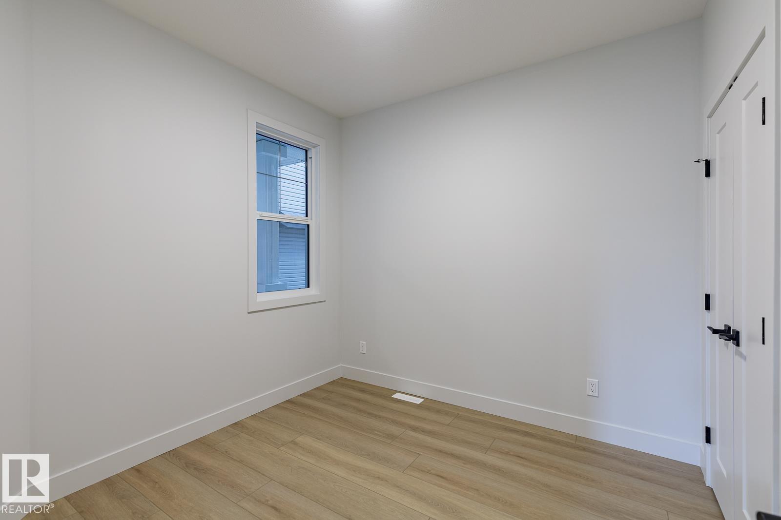 Photo 5 at 13039 212 Street NW, Trumpeter Area, Edmonton