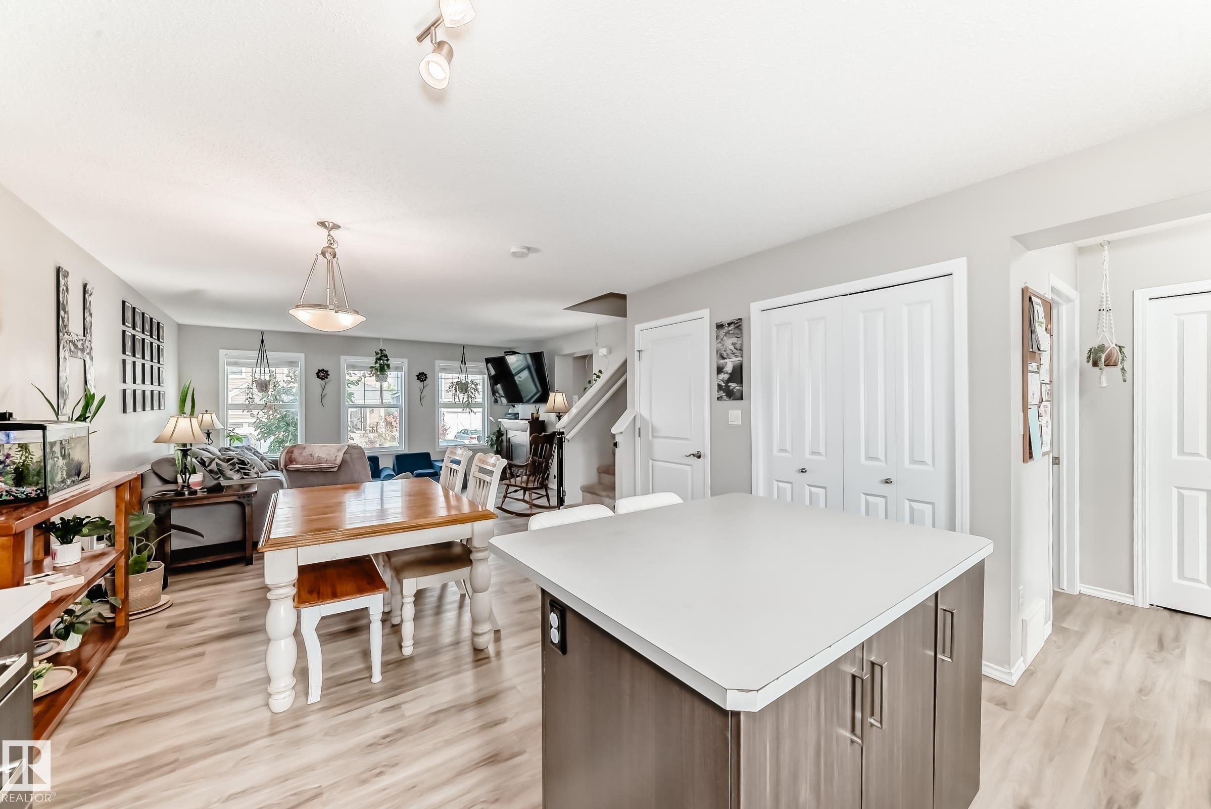 Photo 11 at 398 Simmonds Way, Southfork, Leduc