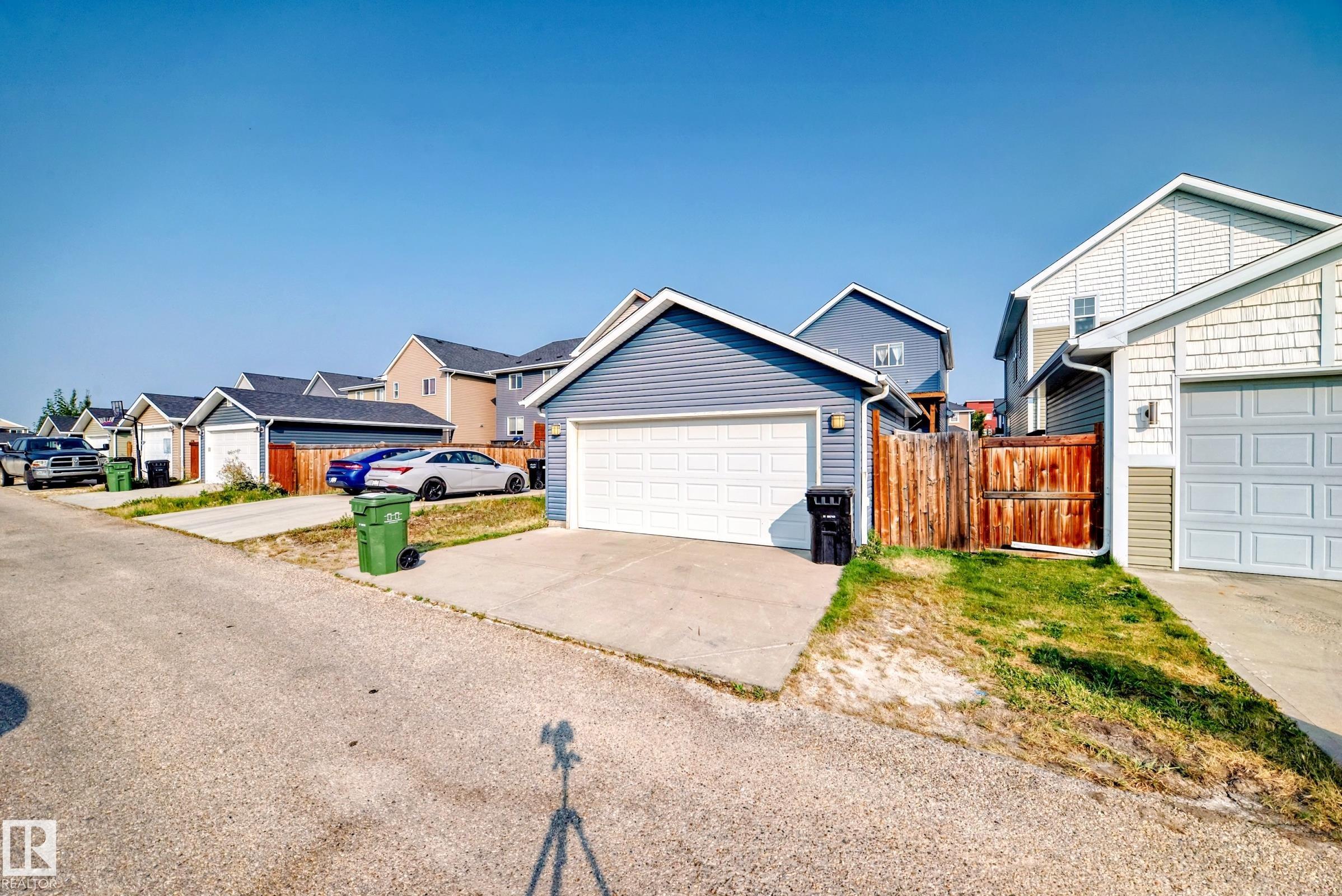 Photo 70 at 398 Simmonds Way, Southfork, Leduc