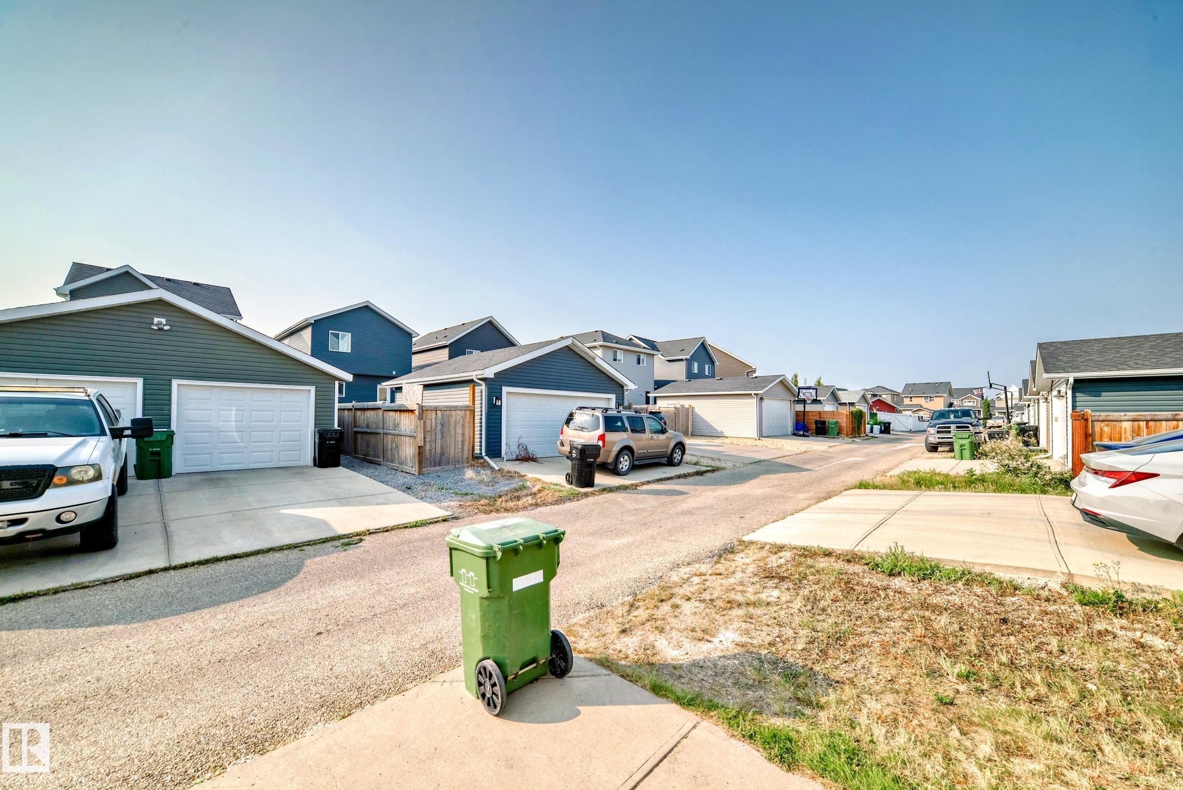 Photo 72 at 398 Simmonds Way, Southfork, Leduc