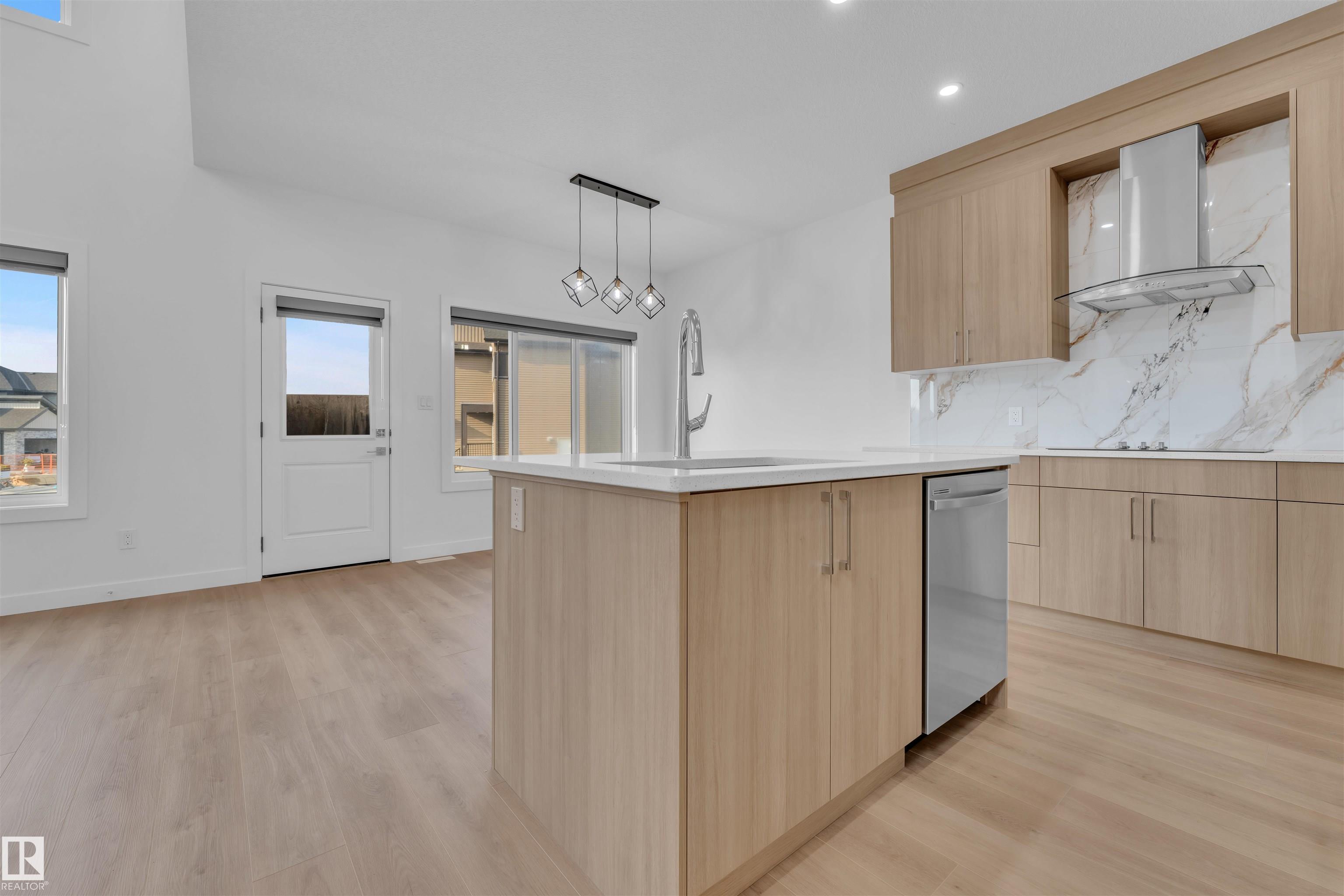 Photo 11 at 18 Norwyck Way, Fenwyck, Spruce Grove