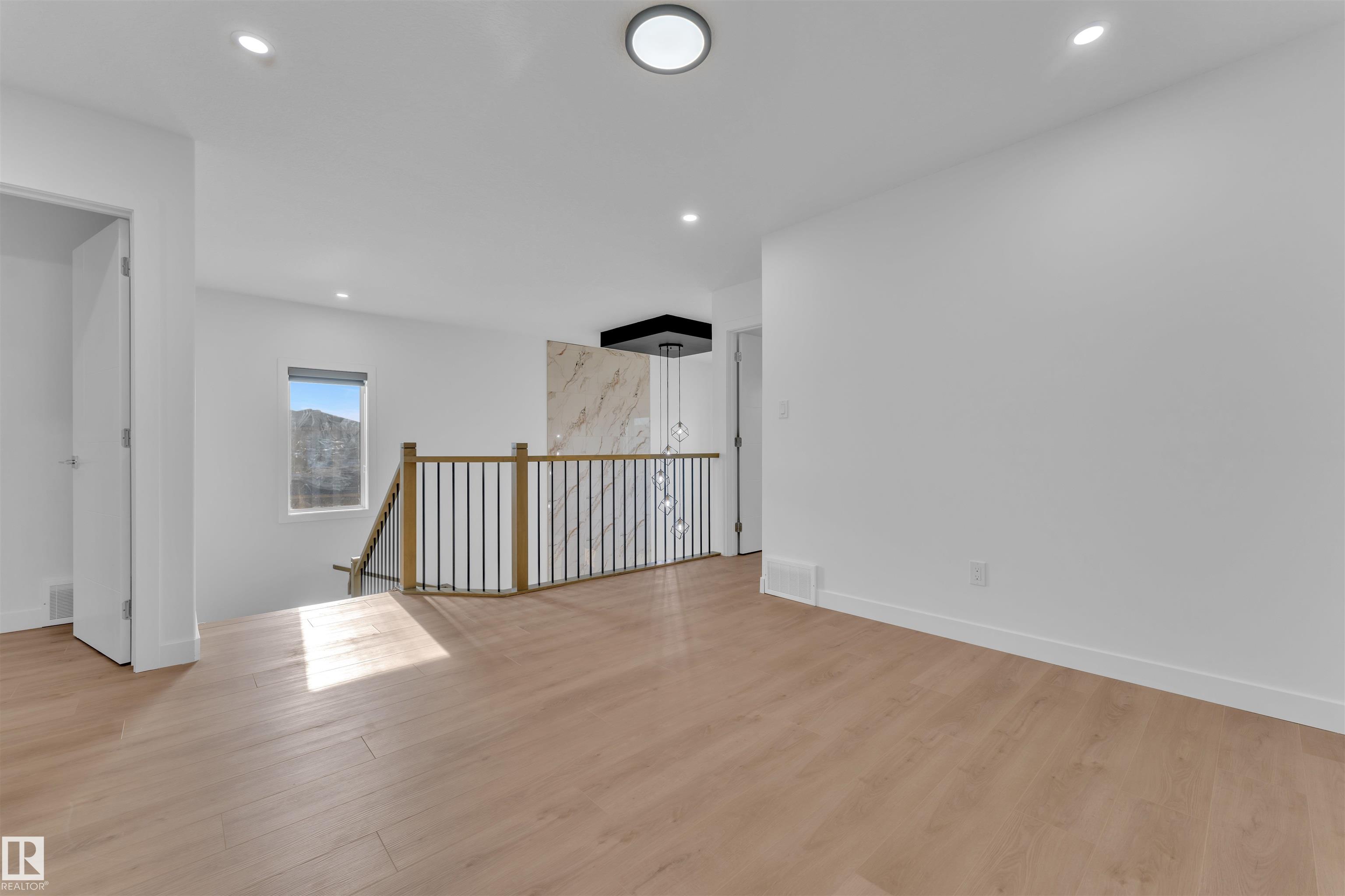 Photo 37 at 18 Norwyck Way, Fenwyck, Spruce Grove