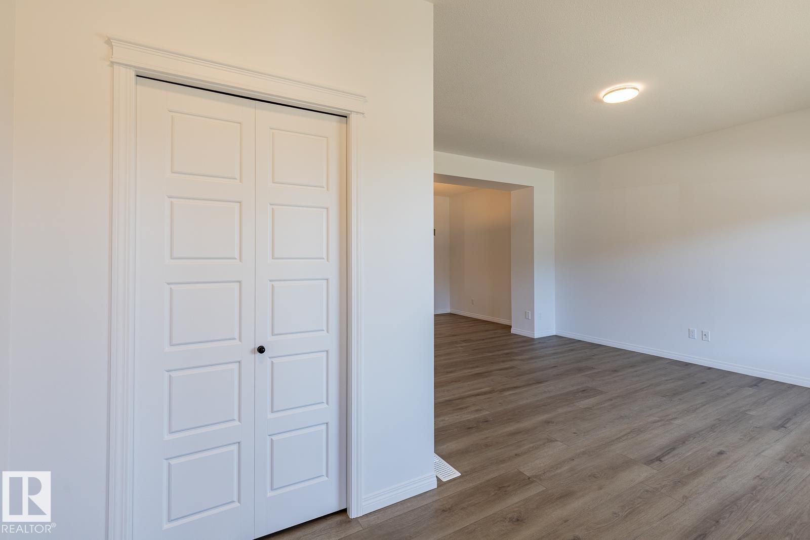 Photo 3 at 32 Resplendent Way, Riverside, St. Albert