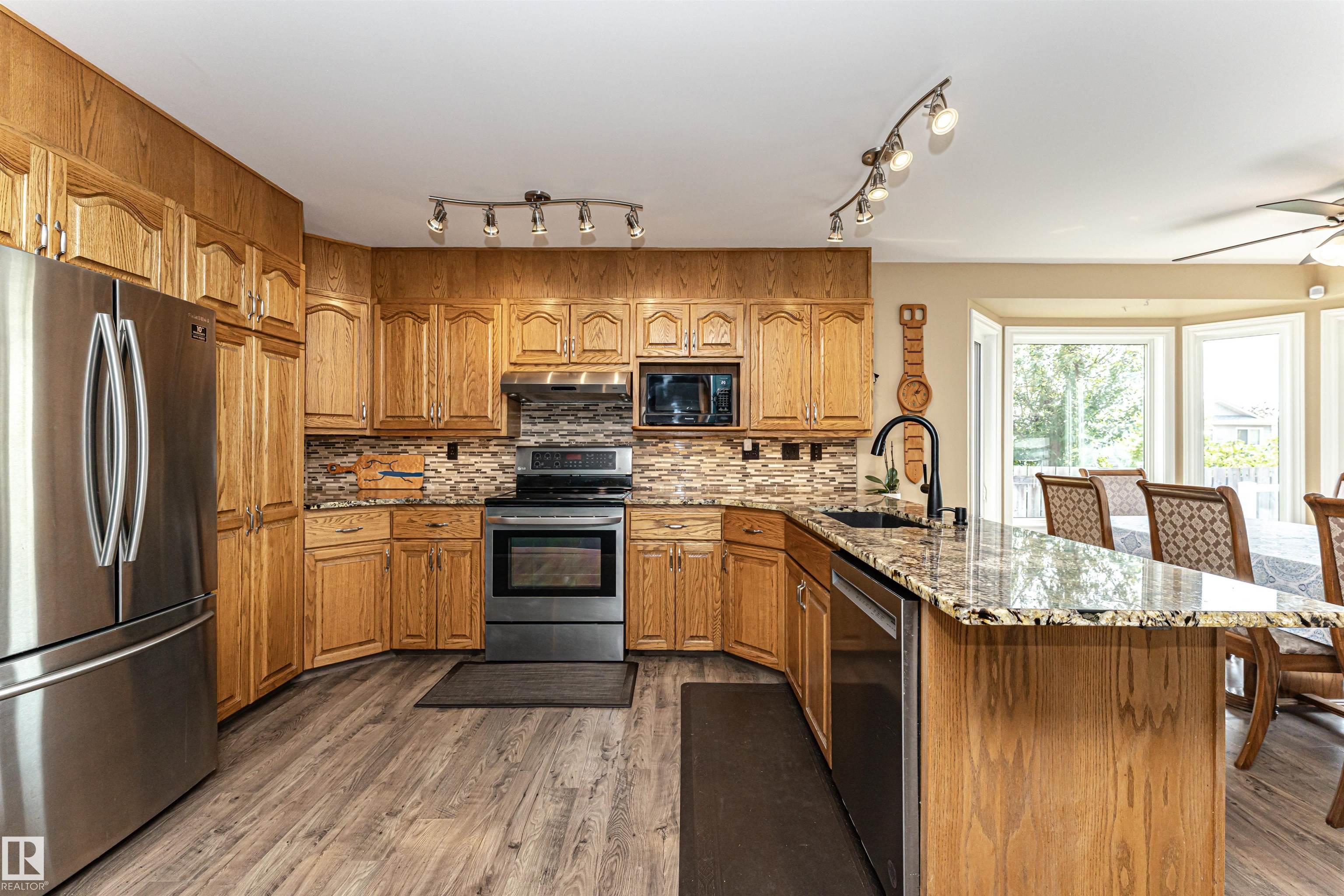 Photo 12 at 9007 102 Avenue, Sunshine Estates, Morinville