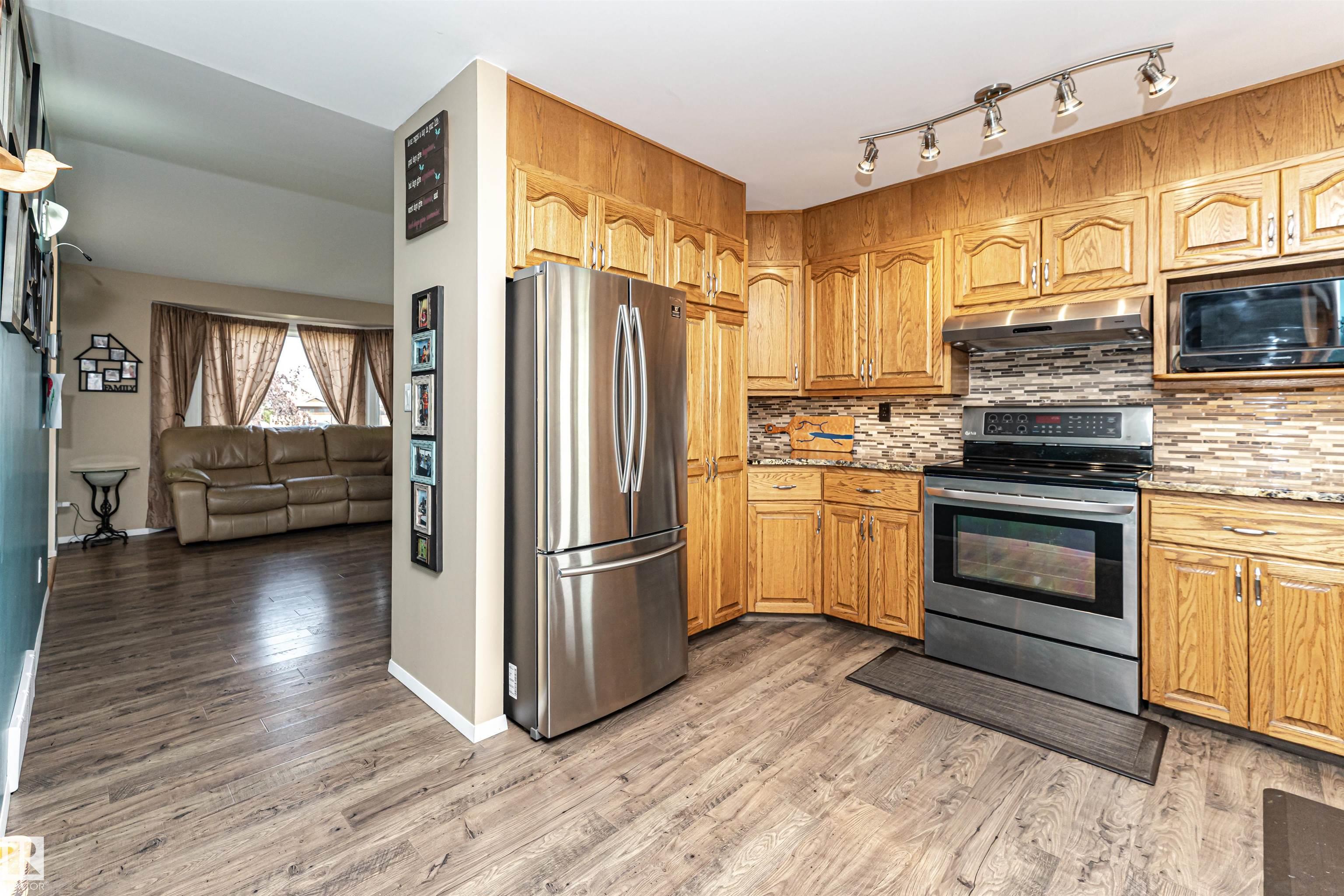 Photo 14 at 9007 102 Avenue, Sunshine Estates, Morinville