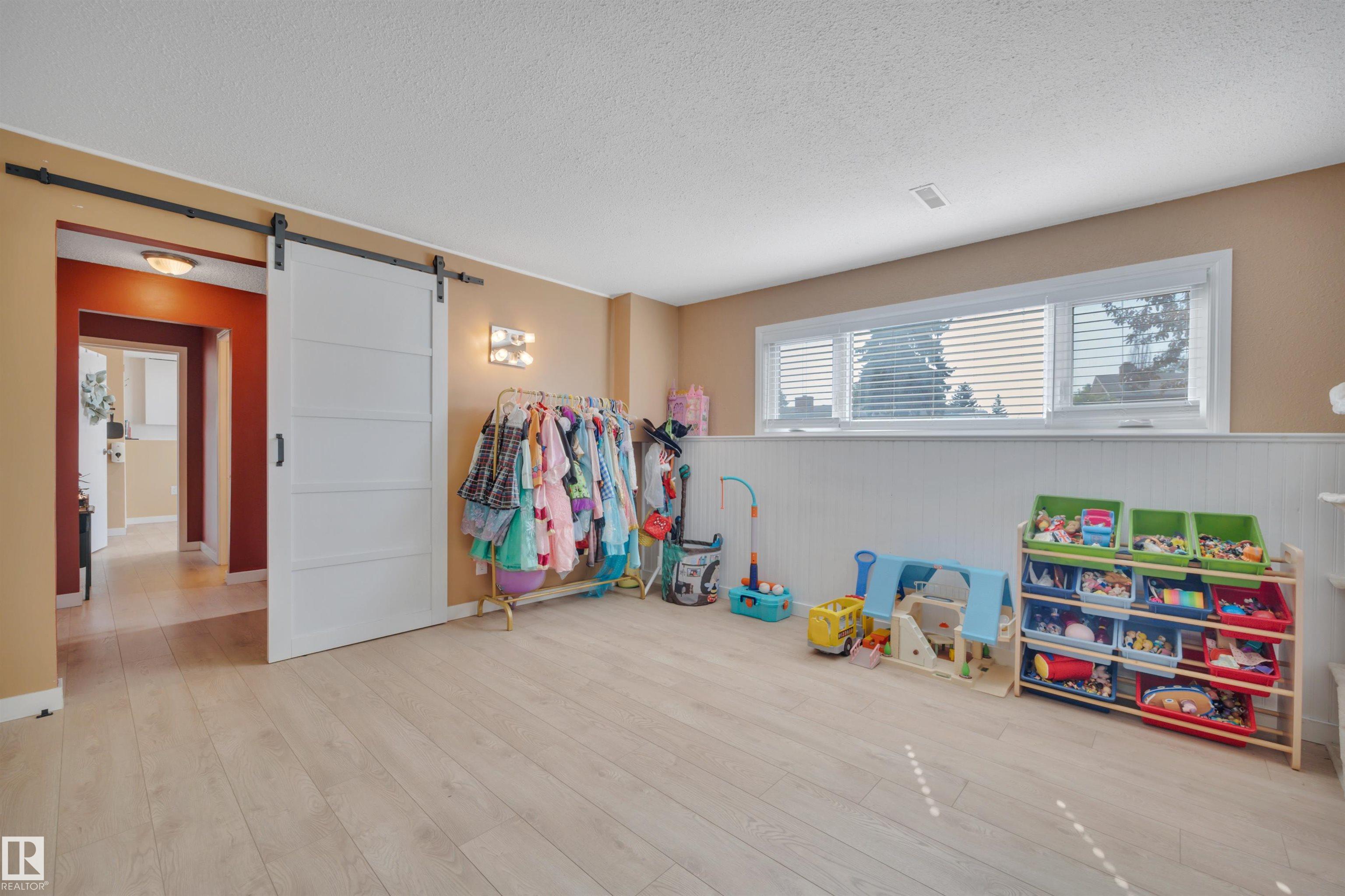 Photo 33 at 4204 42 Avenue, South Park, Leduc