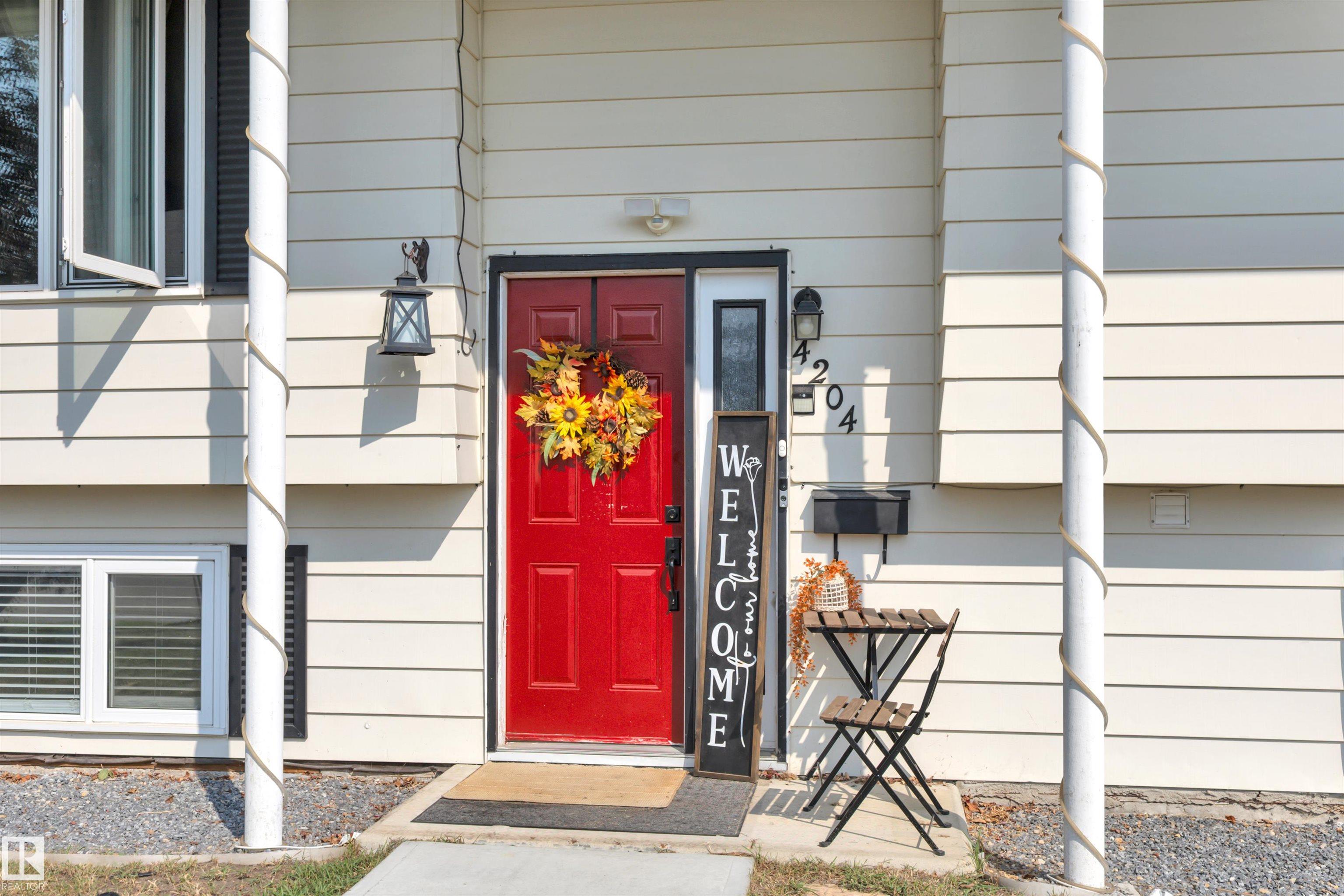 Photo 5 at 4204 42 Avenue, South Park, Leduc