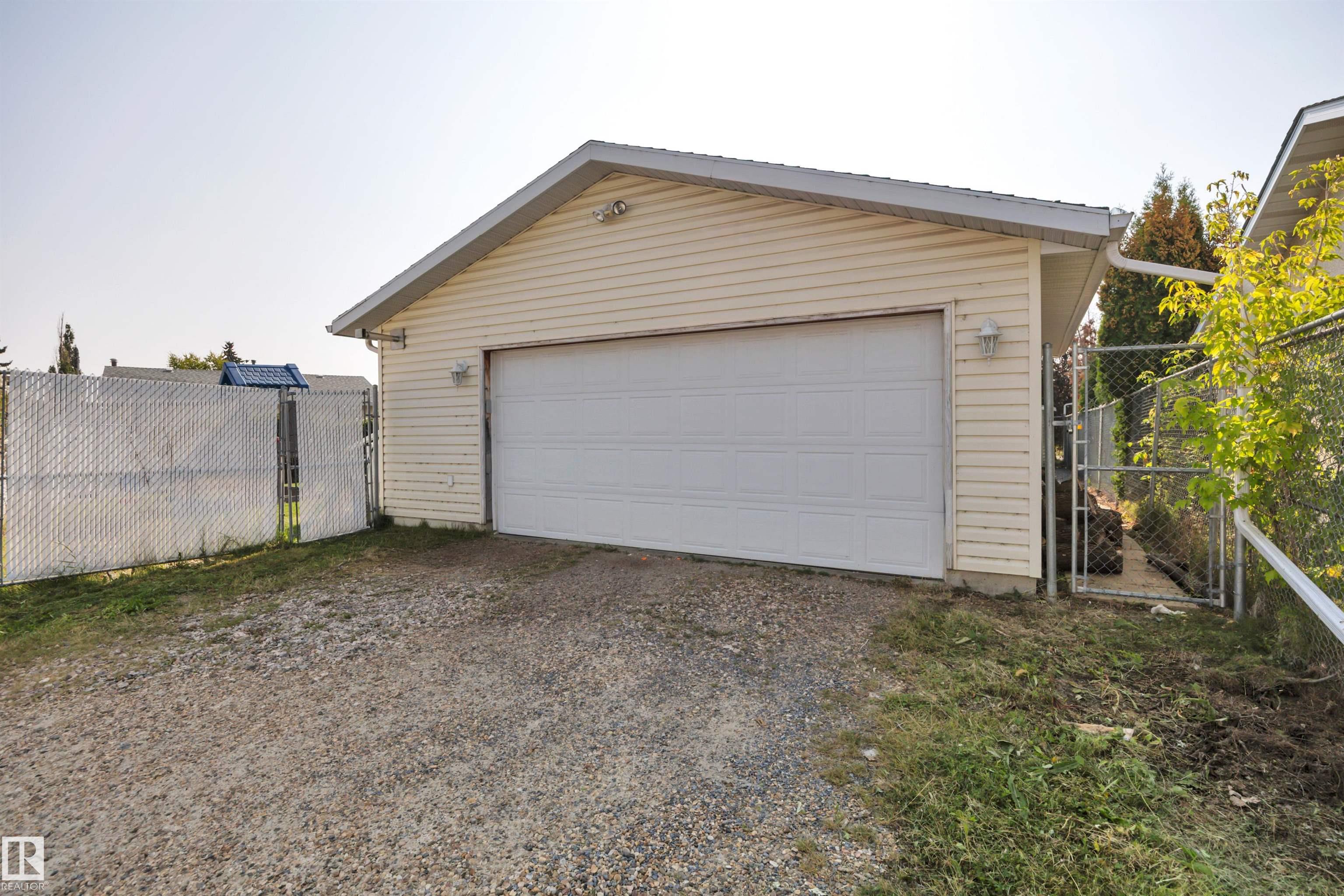 Photo 56 at 4204 42 Avenue, South Park, Leduc