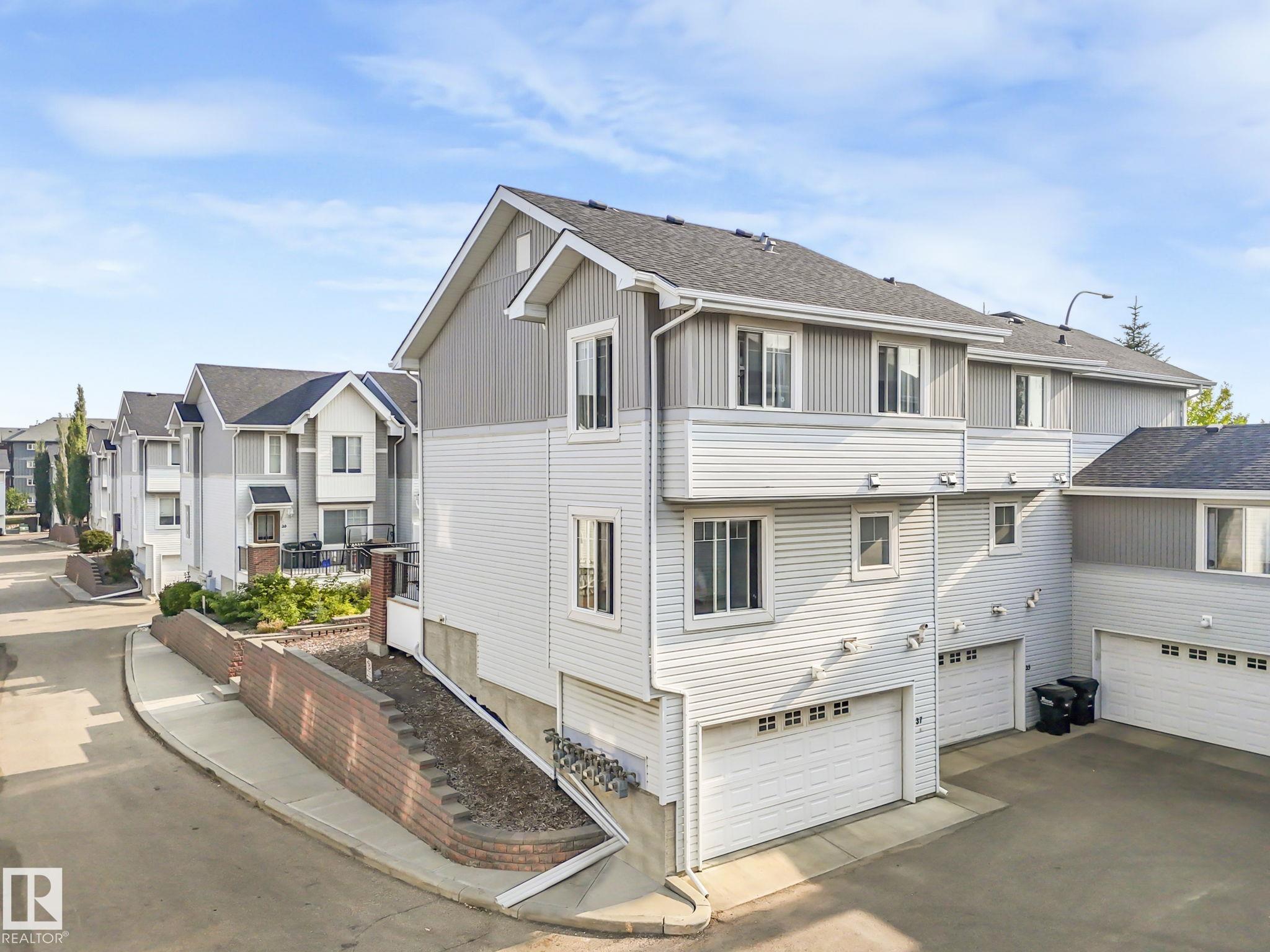 Photo 4 at 37 - 2336 Aspen Trail, Emerald Hills, Sherwood Park