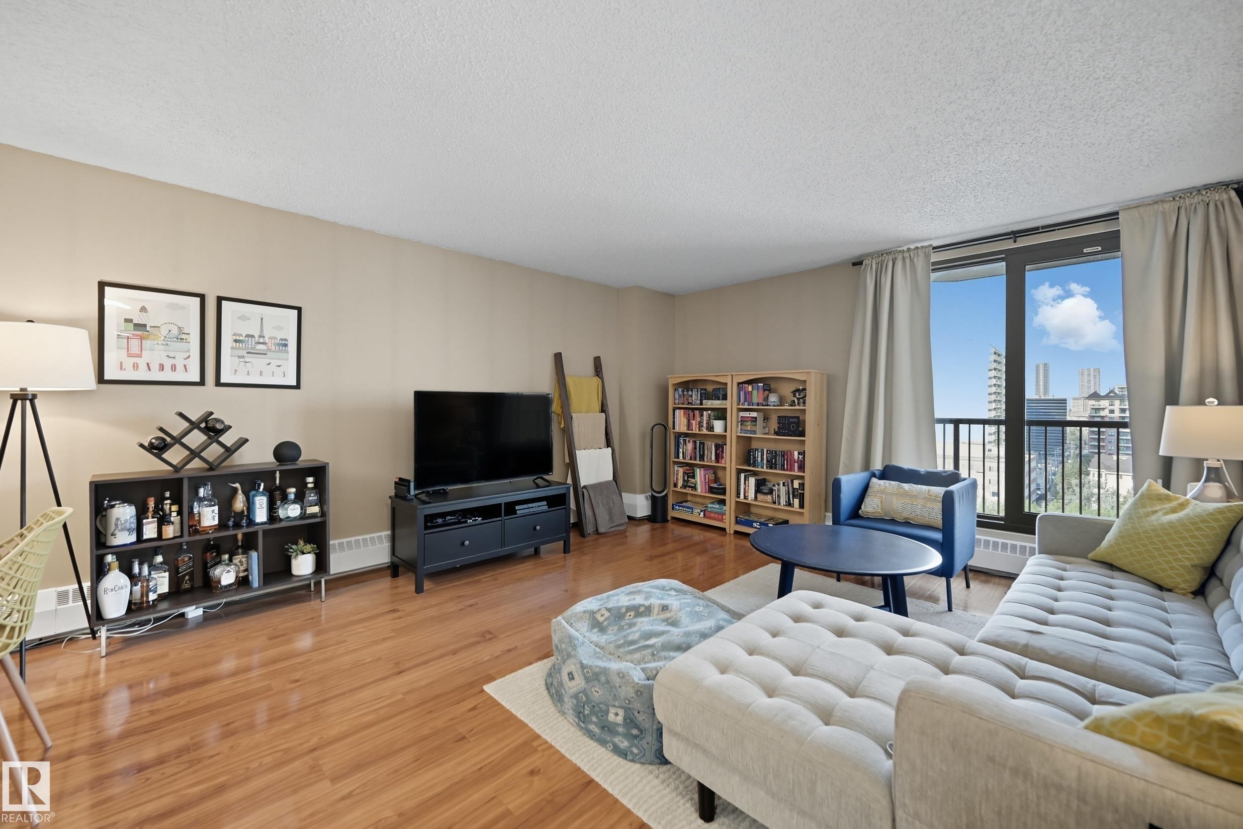 Photo 4 at 1008 - 10125 109 Street NW, Downtown, Edmonton