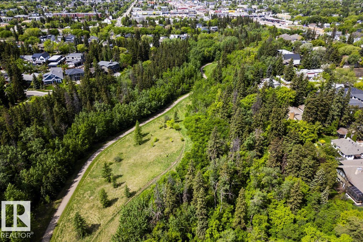 http://cdnparap120.paragonrels.com/ParagonImages/Property/p12/RAE/225370022/56/0/0/ae8ca019b863320b9ca7a69692921f9a/1/2cef0c8ff91d2d903e9adc8e95274f78/225370022-dacb3a26-8cc9-4254-b78a-73f664dd8b58.JPG
