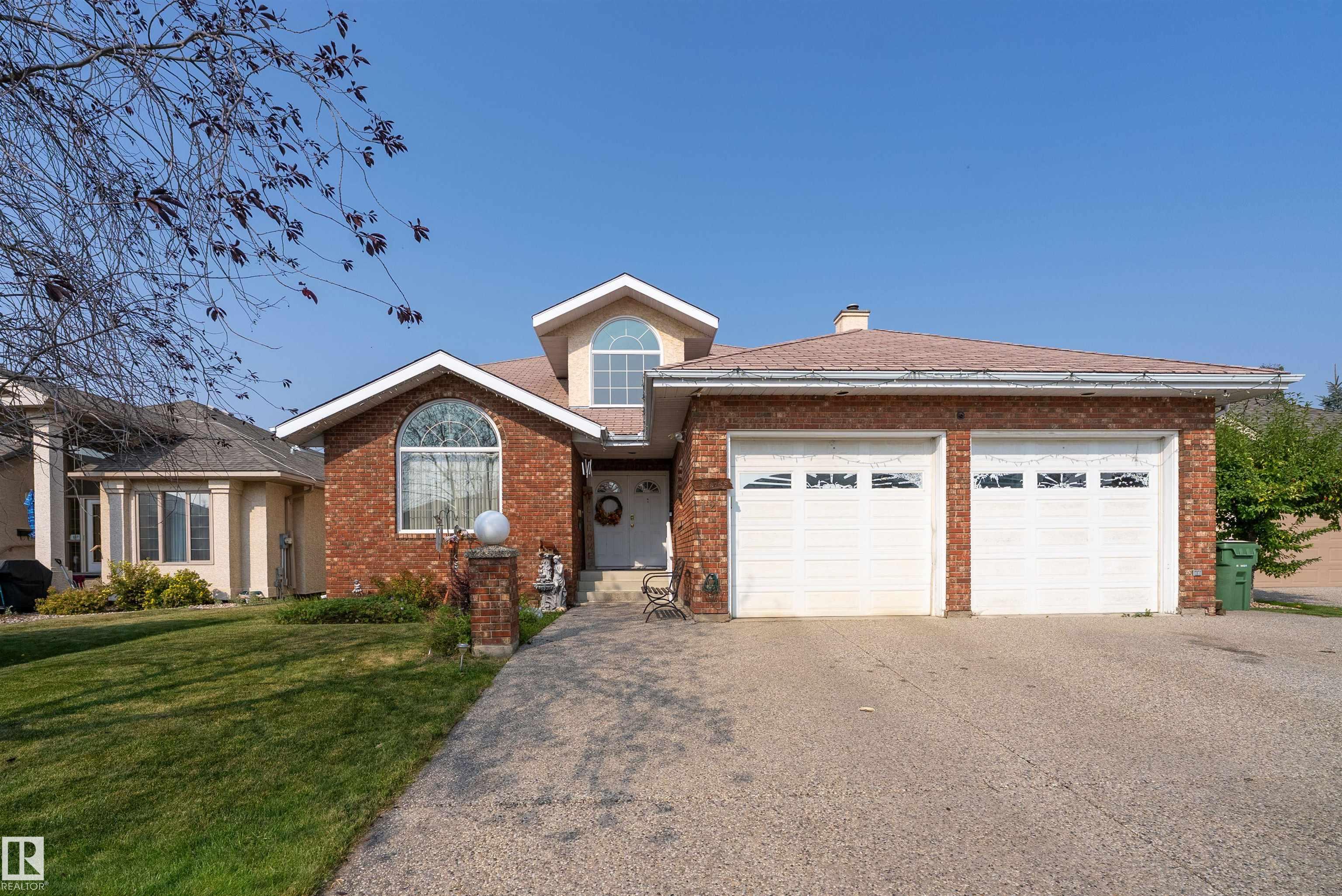 12 J Brown Place, Lakeside Estates, Leduc 