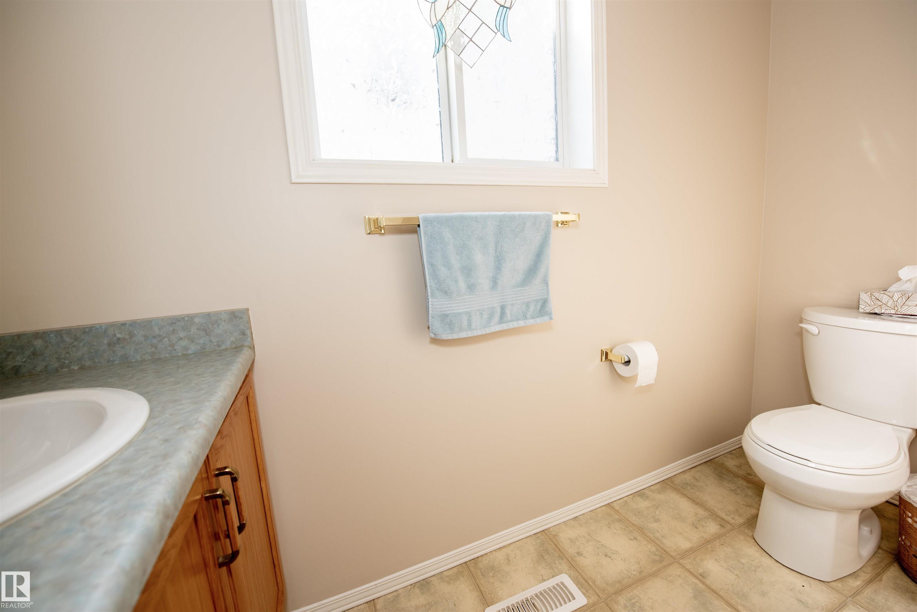 Photo 25 at 33 Eastcott Drive, Erin Ridge, St. Albert