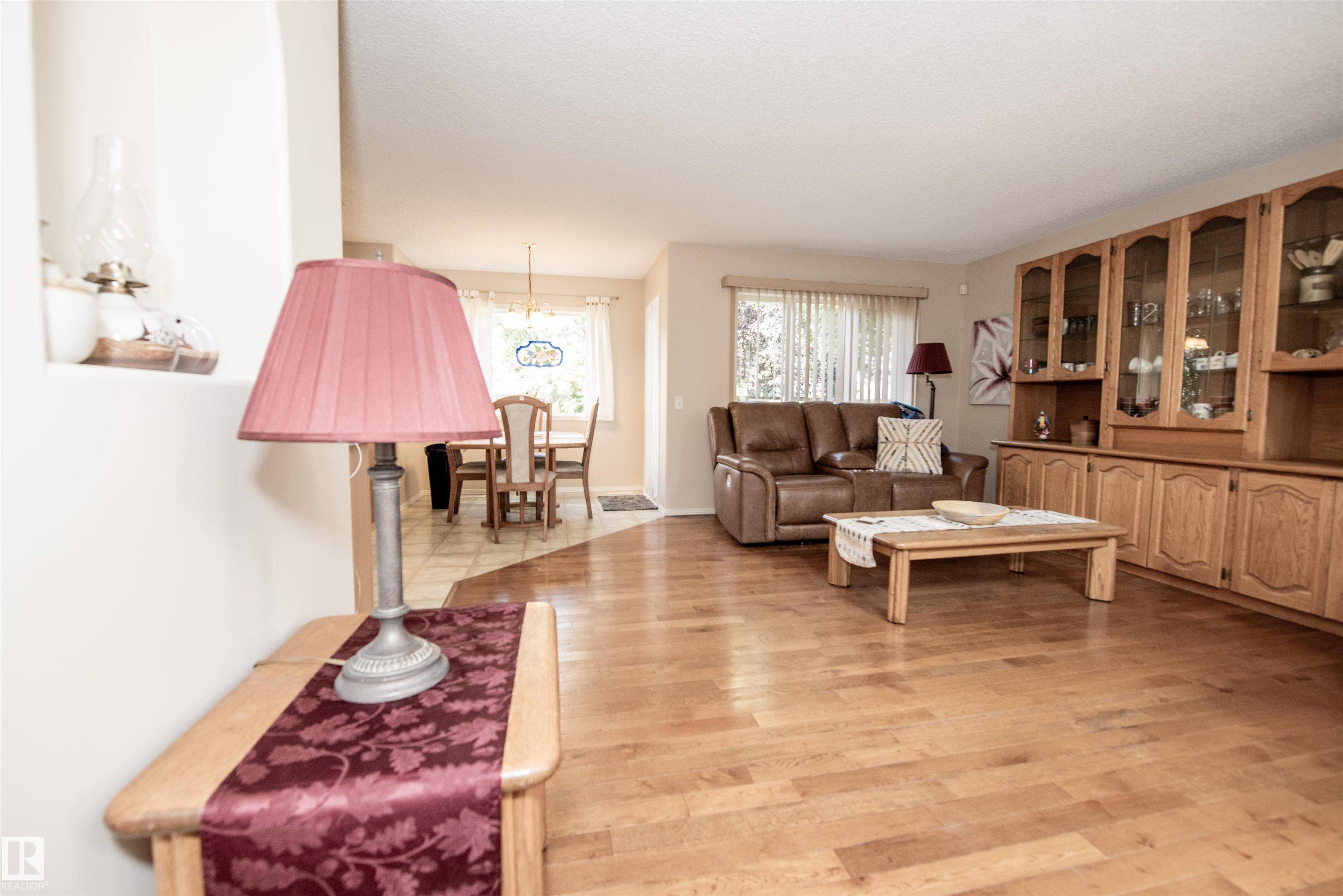 Photo 10 at 33 Eastcott Drive, Erin Ridge, St. Albert