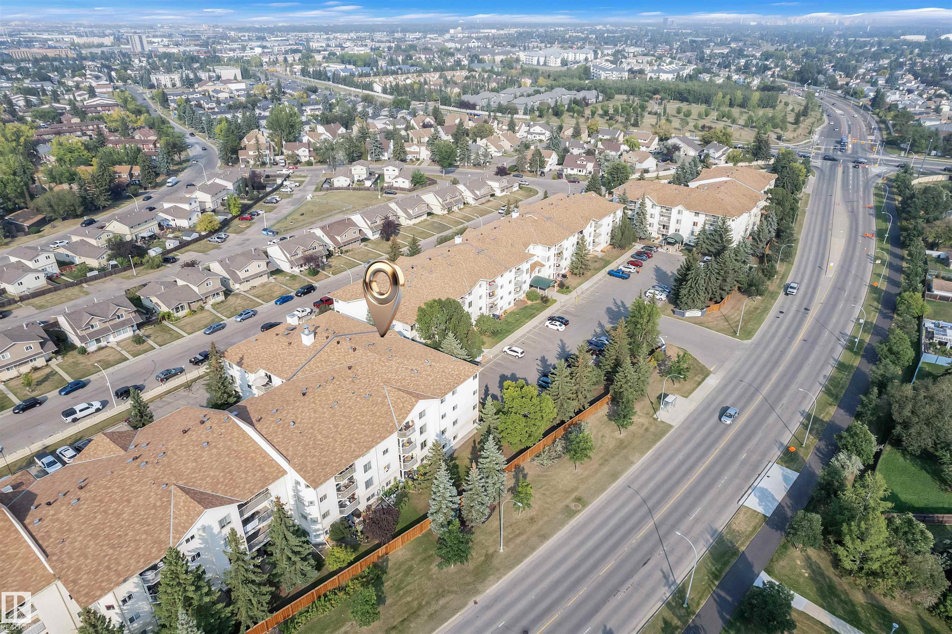 http://cdnparap120.paragonrels.com/ParagonImages/Property/p12/RAE/225370106/39/0/0/8ae7ce9643385dd159e54133f6901e3c/1/0248512067bbc31038a0b2c86599d61a/225370106-f624f7d6-fe5a-4efa-b5fa-7d2e2622b086.JPG