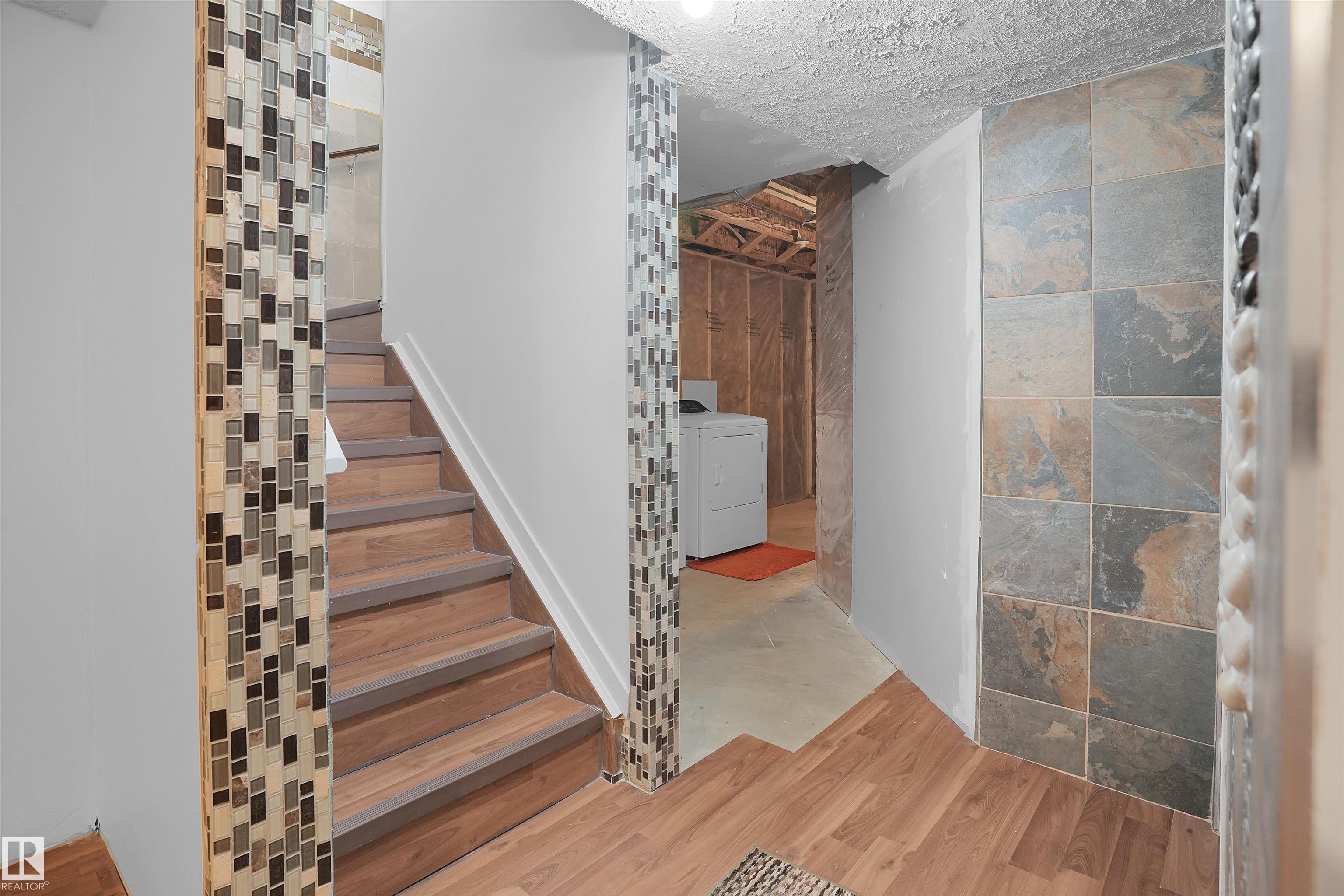 Photo 17 at 1813 28 Street NW, Laurel, Edmonton