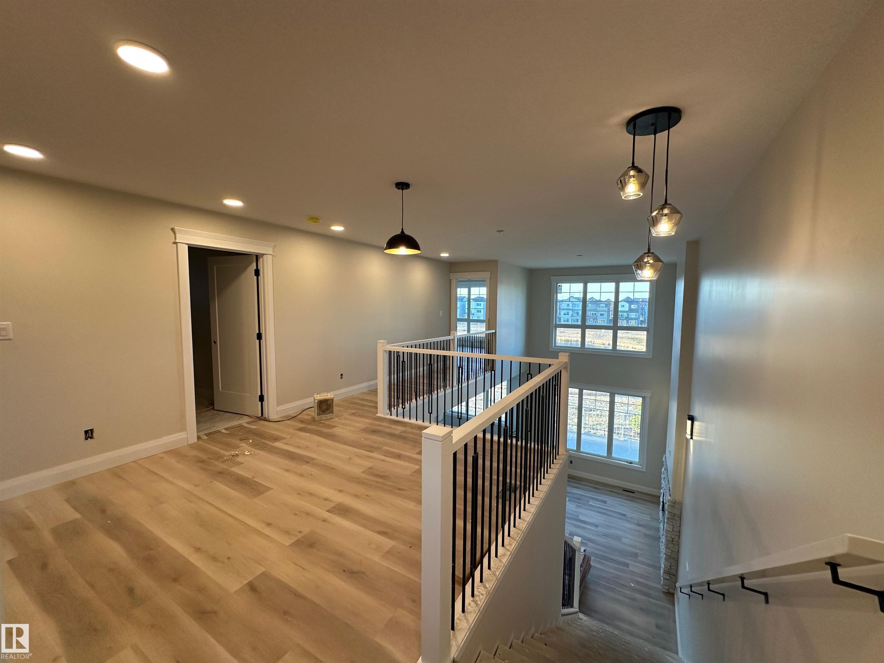 Picture for 19034 20a Ave NW