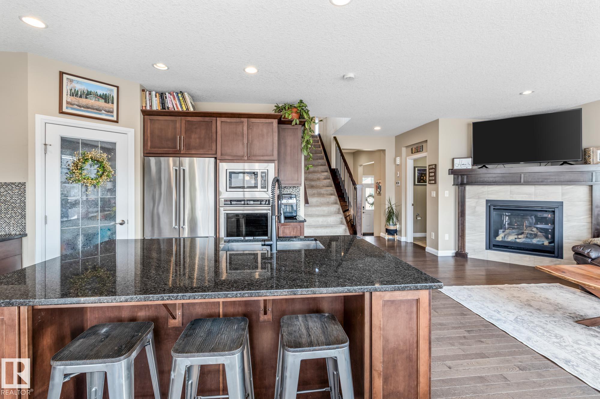 Photo 2 at 100 Sheppard Way, Southfork, Leduc