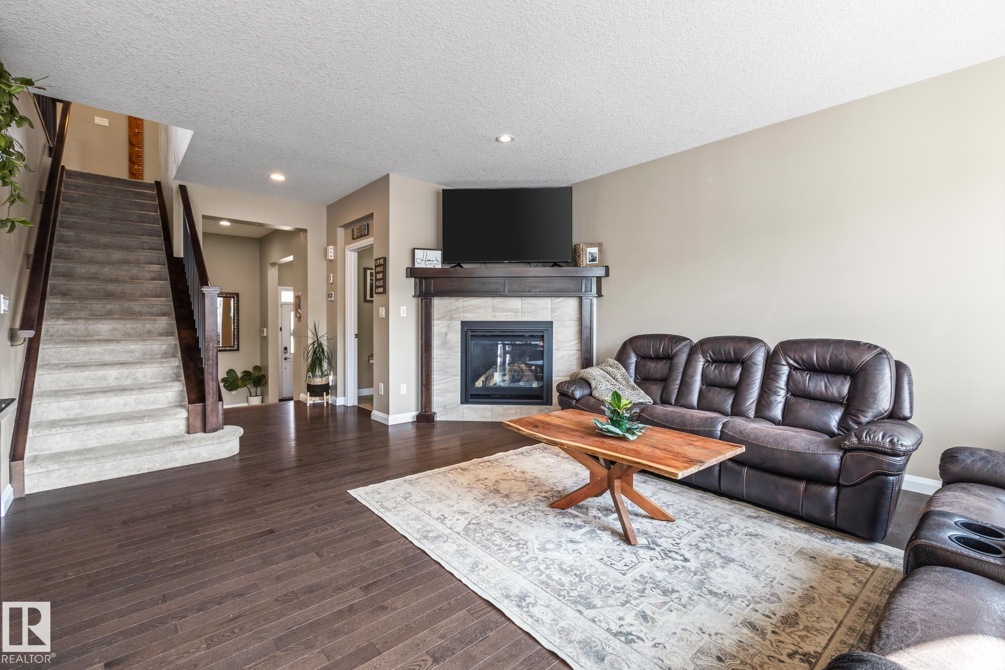 Photo 11 at 100 Sheppard Way, Southfork, Leduc