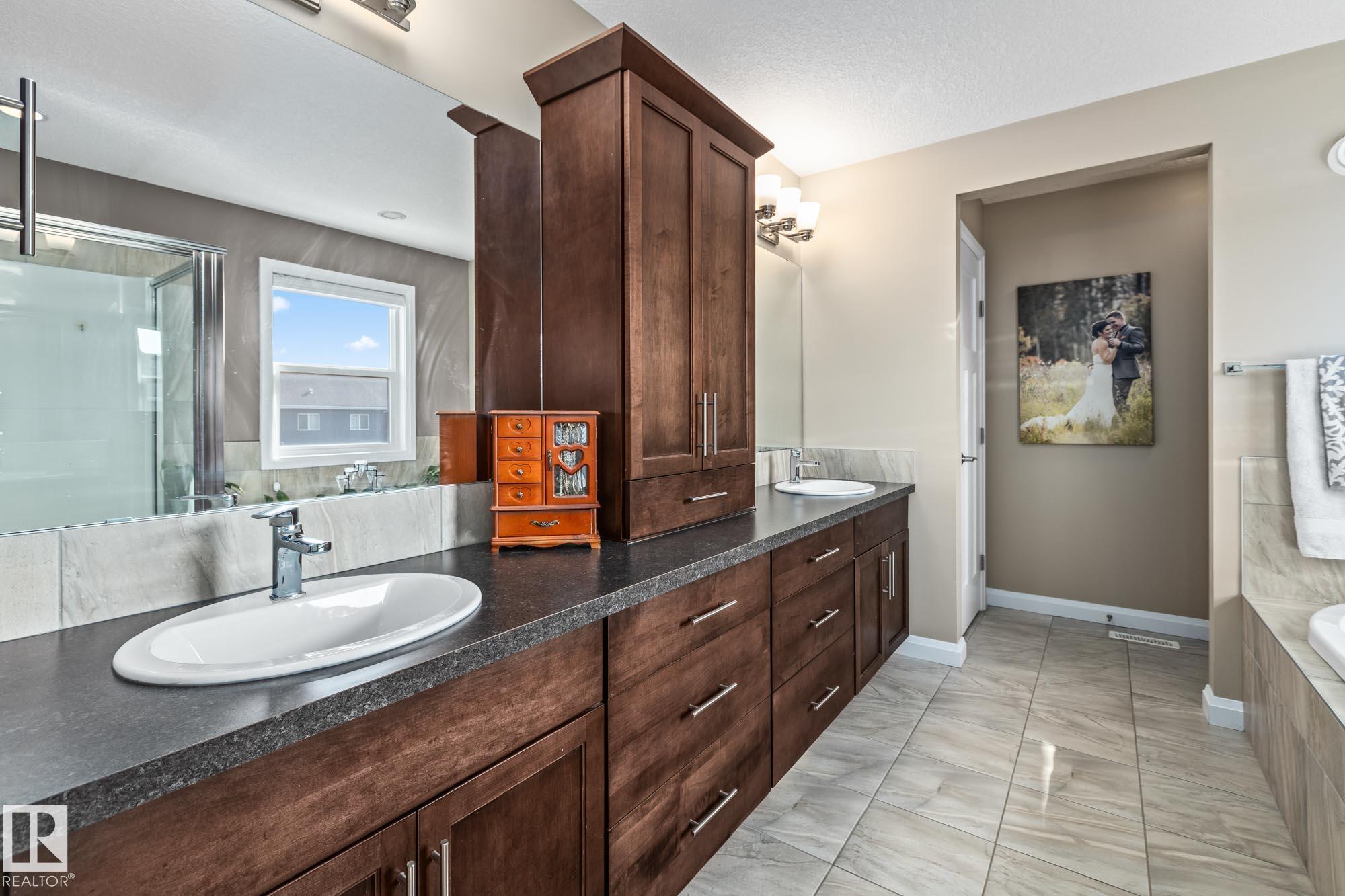 Photo 25 at 100 Sheppard Way, Southfork, Leduc