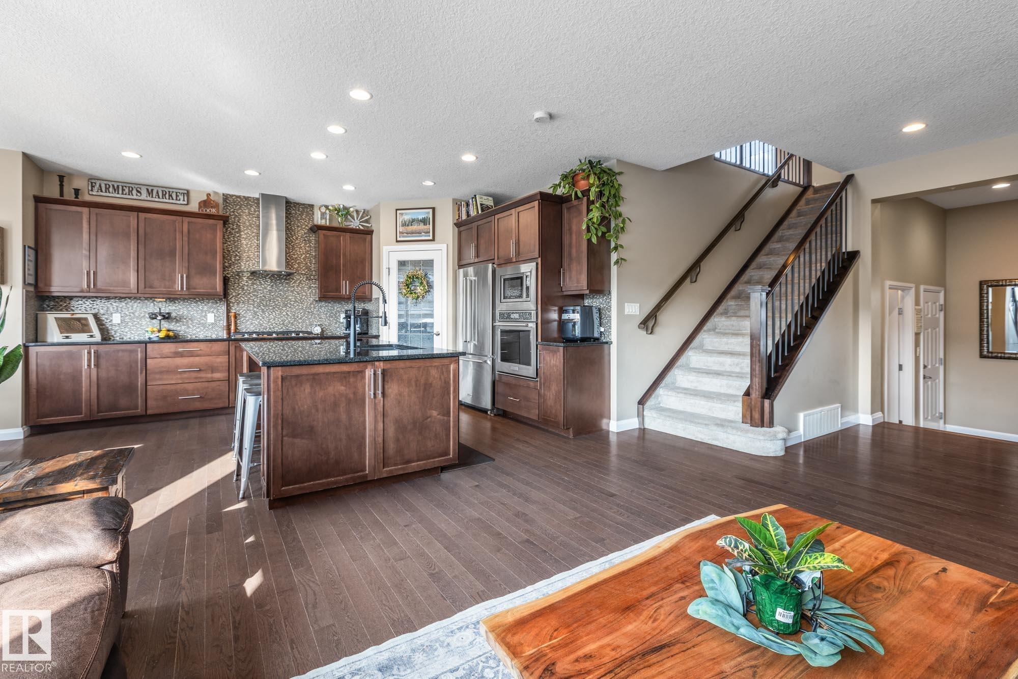 Photo 8 at 100 Sheppard Way, Southfork, Leduc