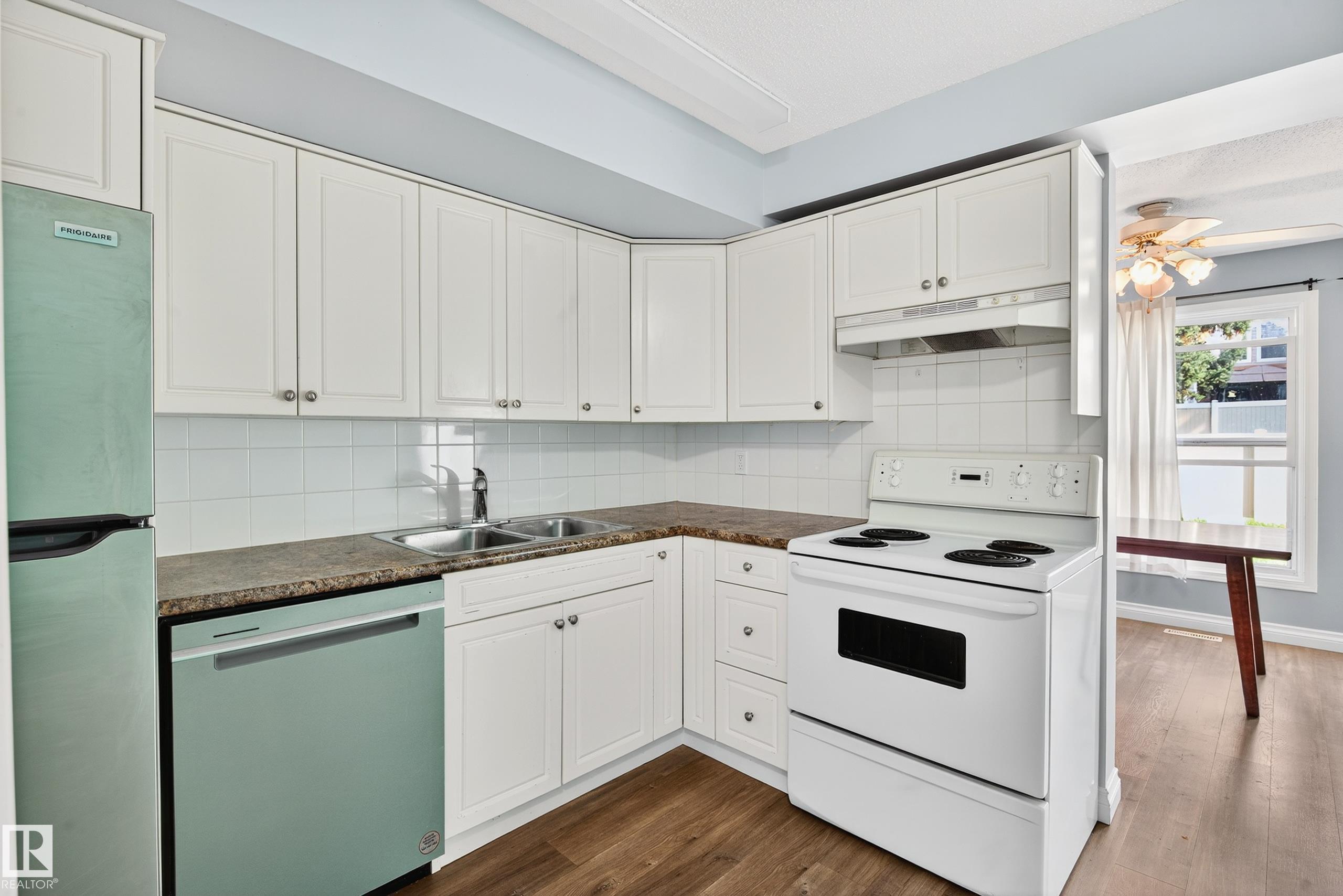 Photo 6 at 52 Grandview Ridge, Grandin, St. Albert