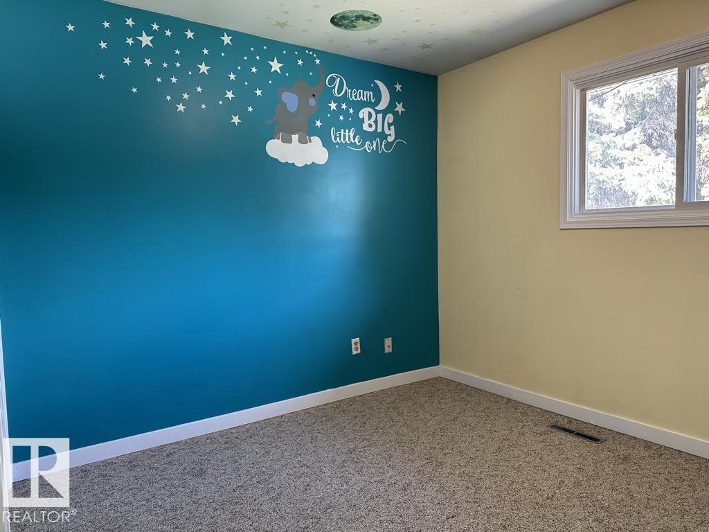Photo 15 at 9512/9514 128 Avenue NW, Killarney, Edmonton