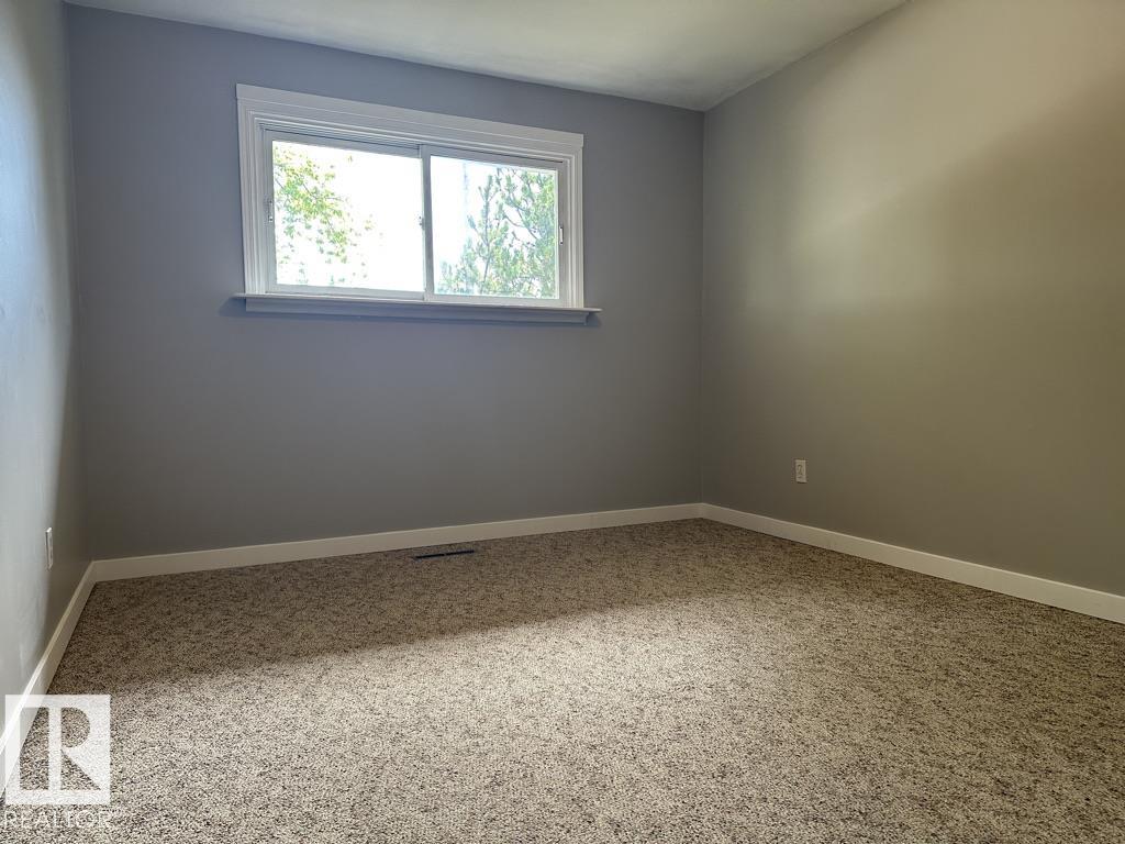 Photo 19 at 9512/9514 128 Avenue NW, Killarney, Edmonton