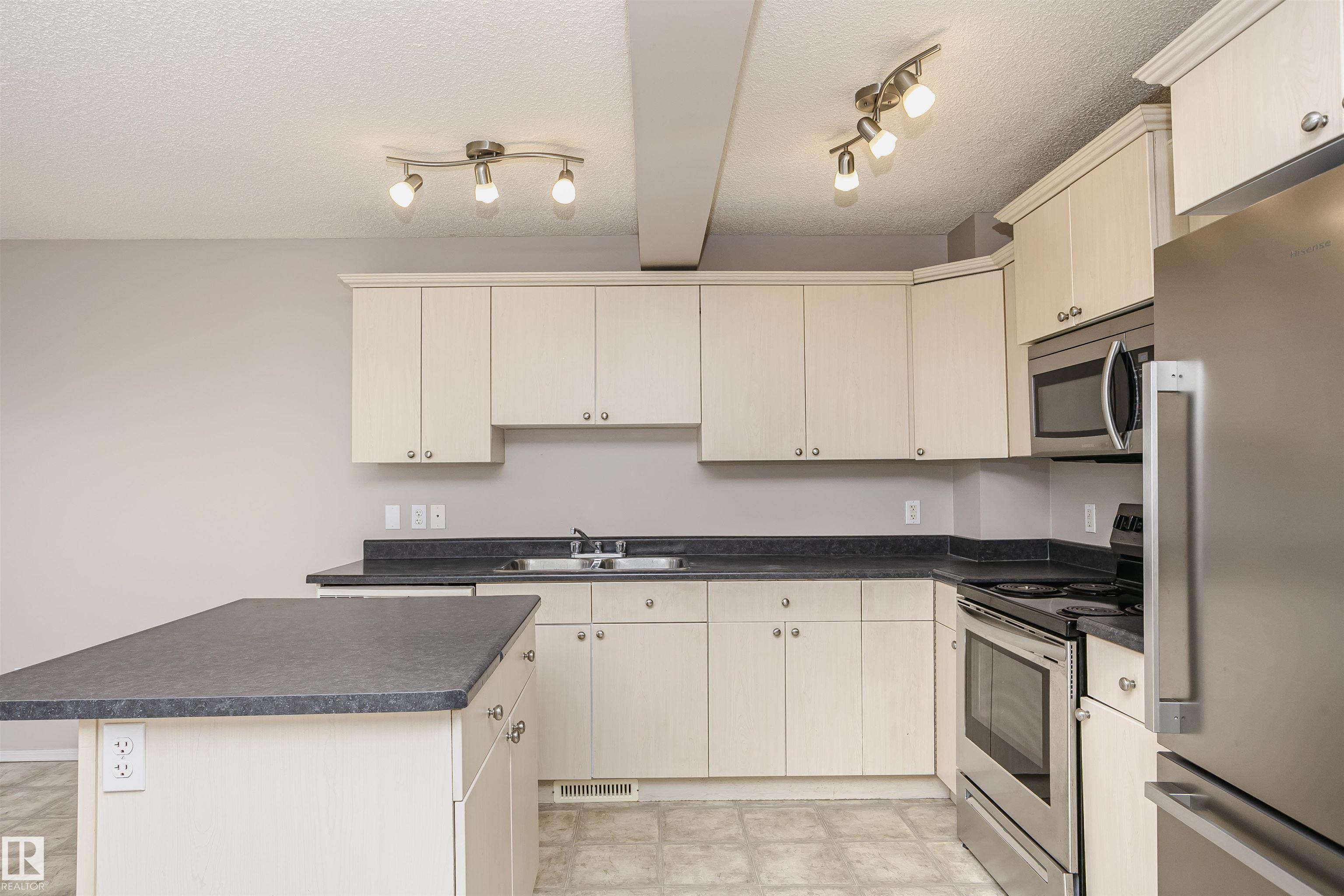 Photo 15 at 24 Virgina Avenue, Spruce Village, Spruce Grove