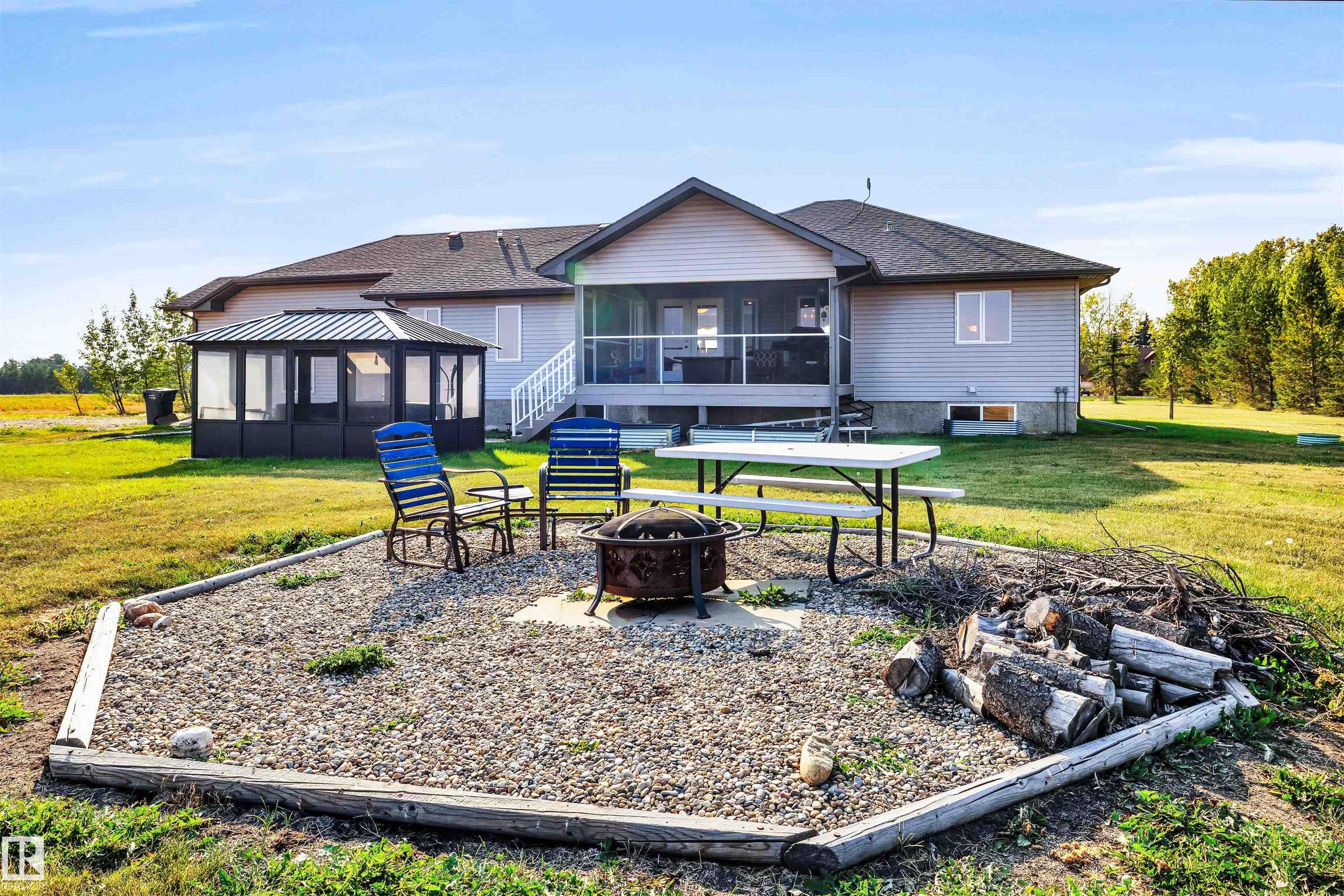 Photo 54 at 54403 Range Road 263, None, Rural Sturgeon County