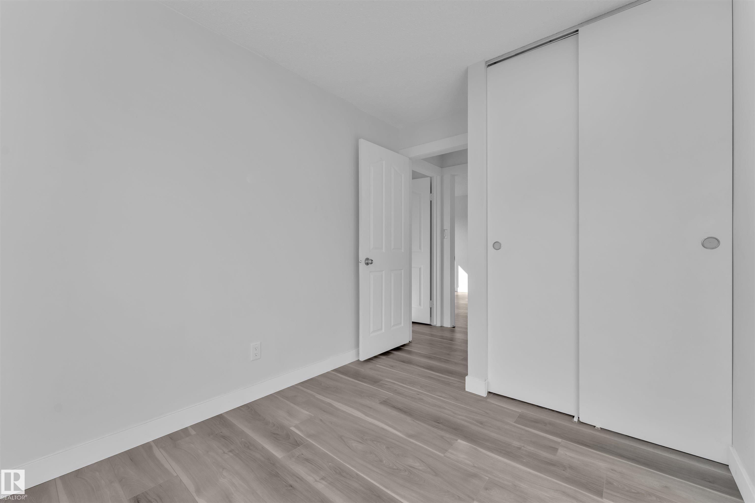 Photo 16 at 1758 37 Street NW, Daly Grove, Edmonton