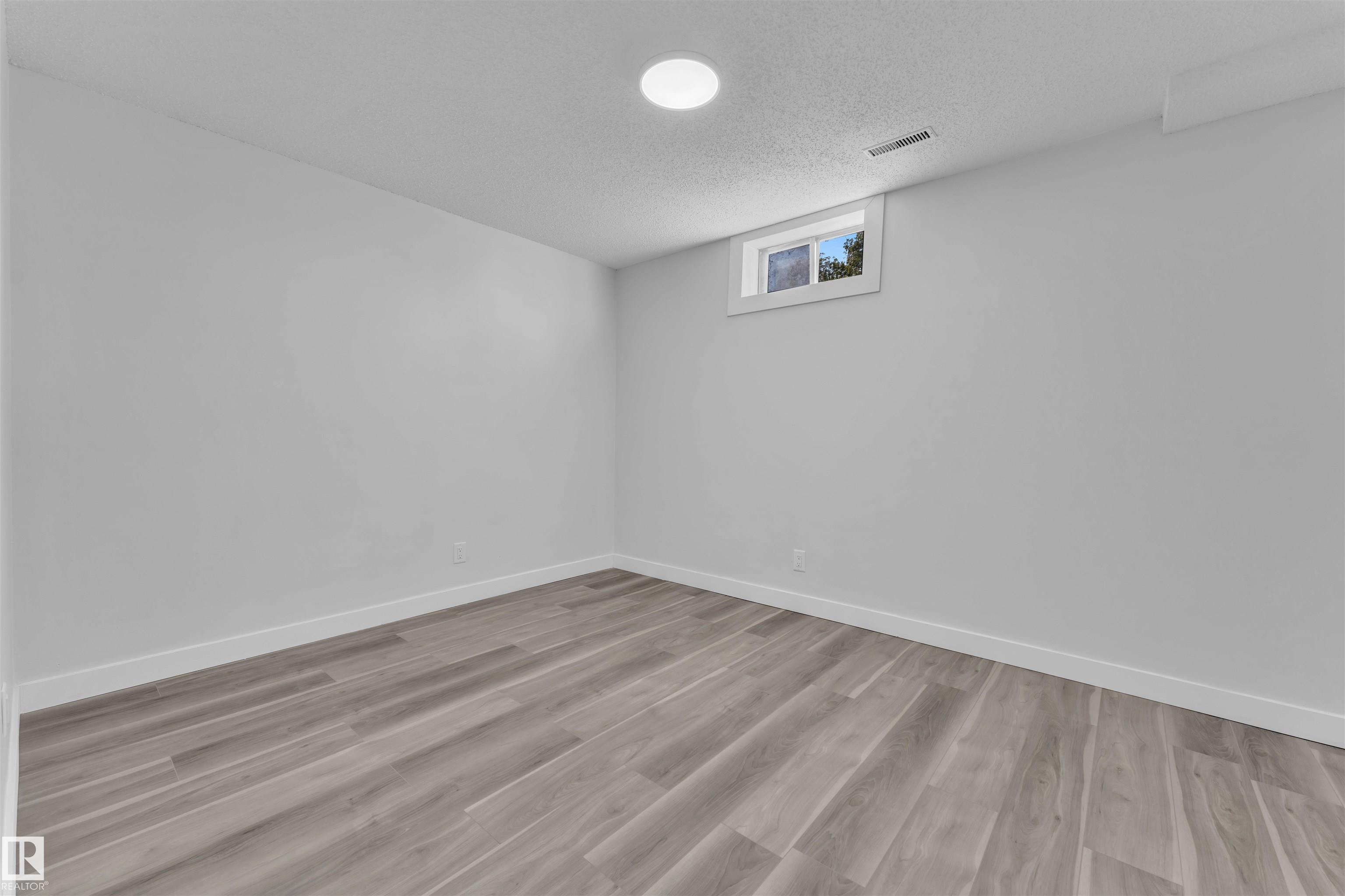 Photo 24 at 1758 37 Street NW, Daly Grove, Edmonton