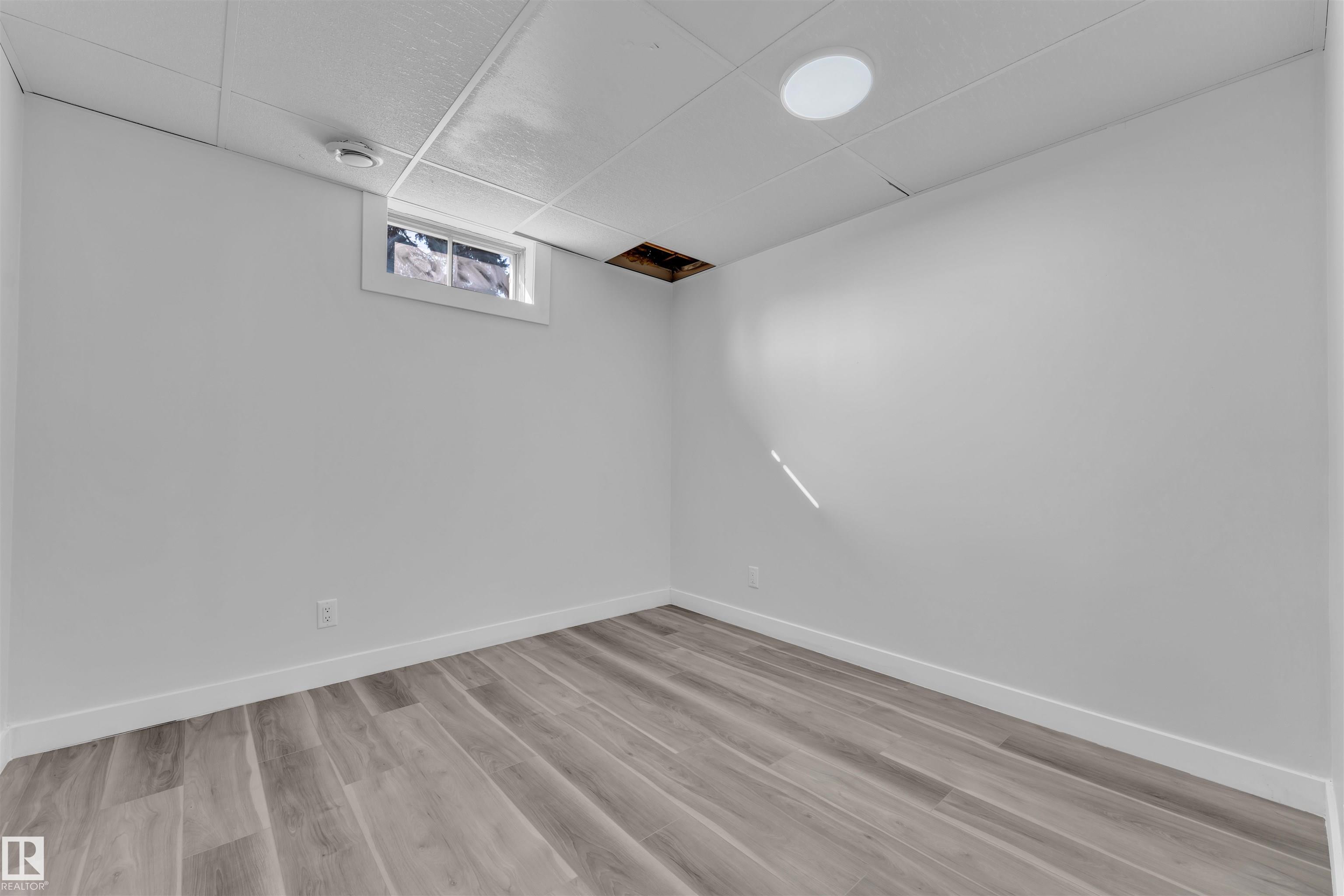 Photo 25 at 1758 37 Street NW, Daly Grove, Edmonton