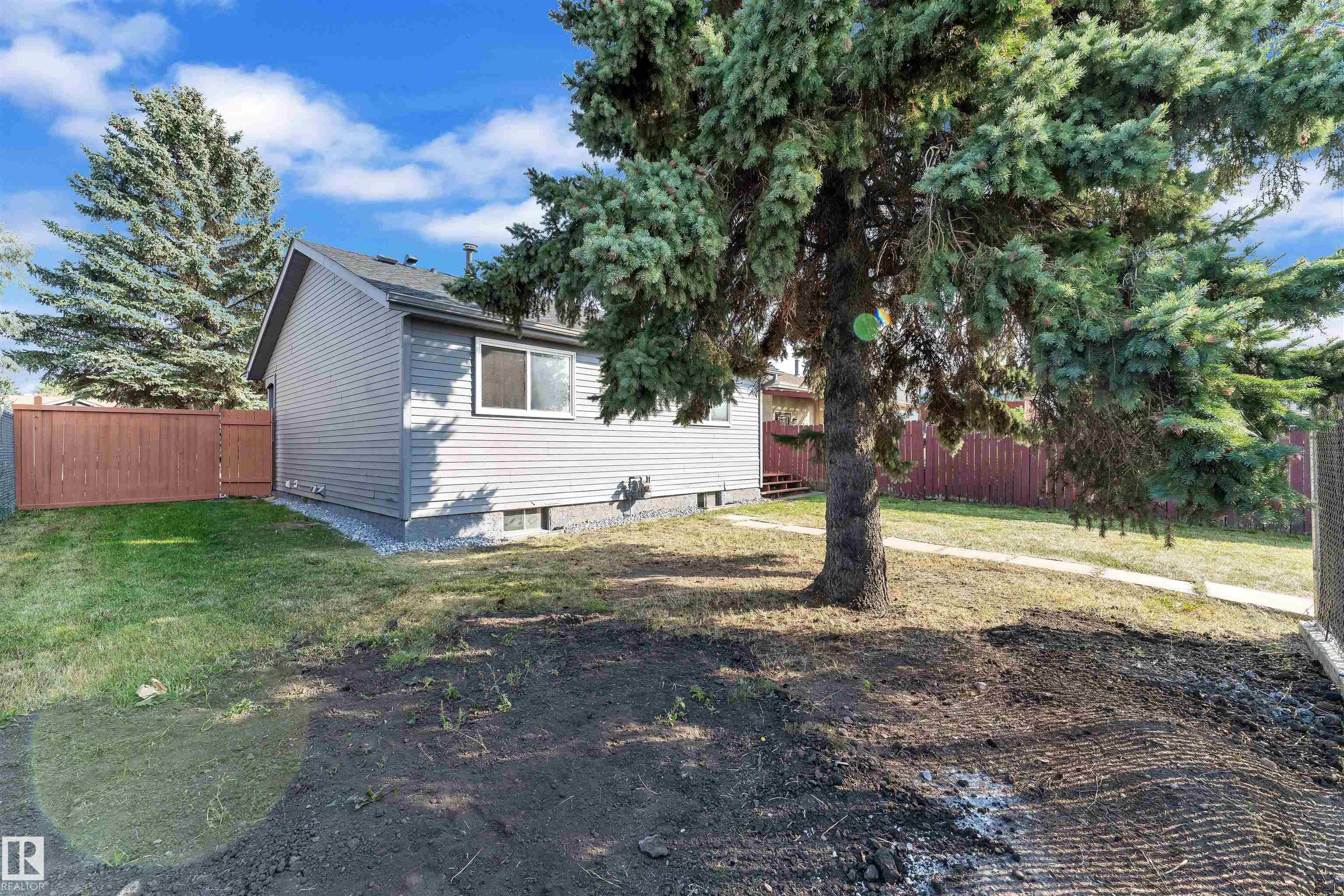 Photo 27 at 1758 37 Street NW, Daly Grove, Edmonton