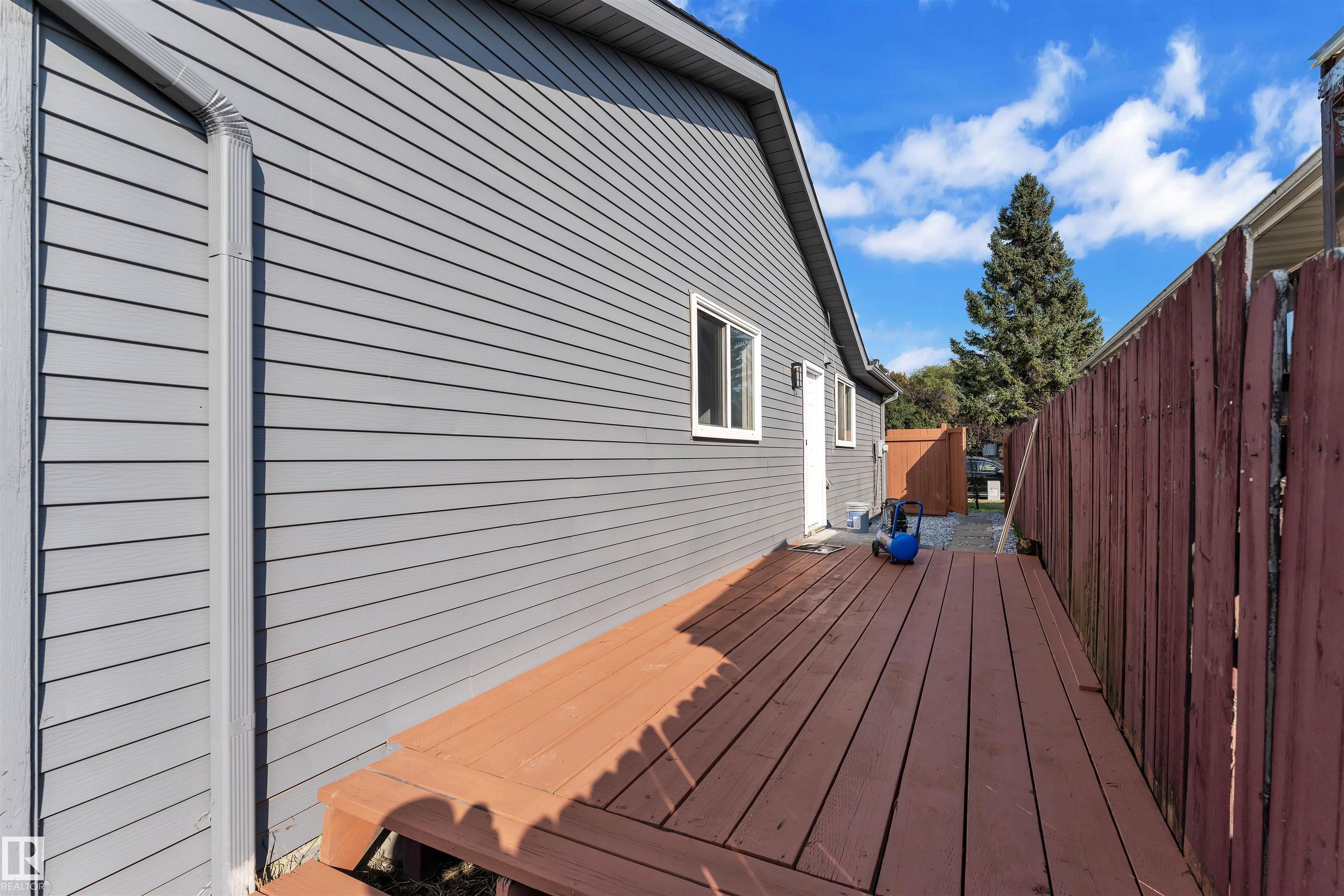 Photo 29 at 1758 37 Street NW, Daly Grove, Edmonton