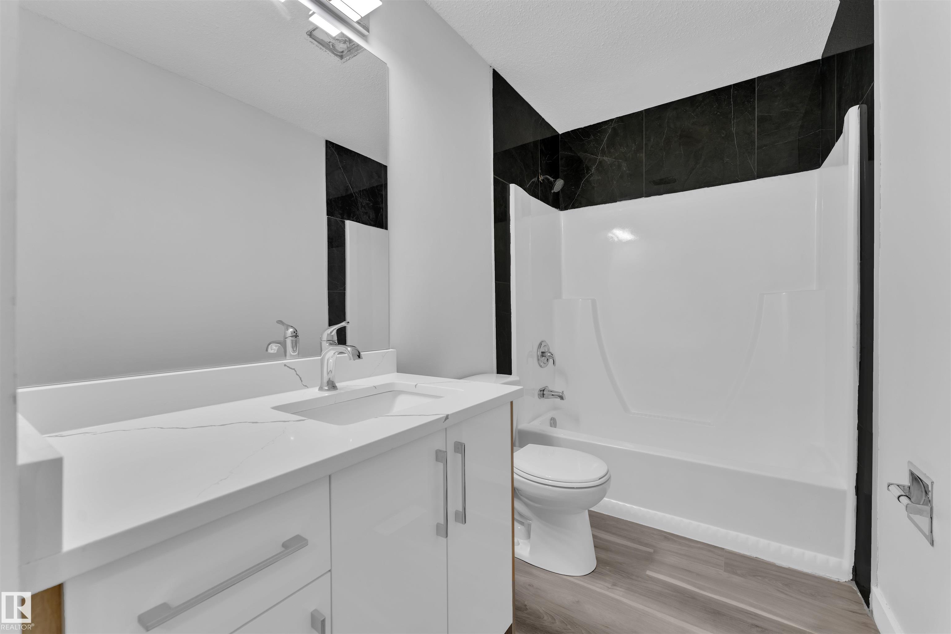 Photo 10 at 1758 37 Street NW, Daly Grove, Edmonton
