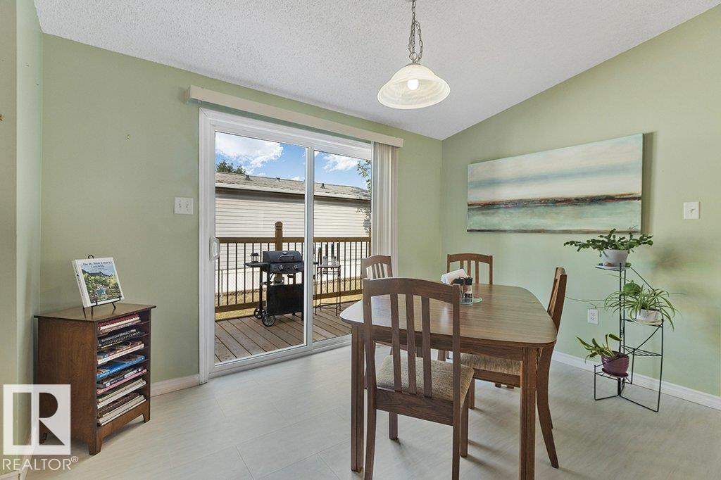 http://cdnparap120.paragonrels.com/ParagonImages/Property/p12/RAE/225370267/30/0/0/e20155f5bc942d2ff02f125660838a22/1/034f6416dc57615c7efb07e896e6c563/225370267-5b1e137b-deb6-4de6-a4c5-4ce374b13025.JPG