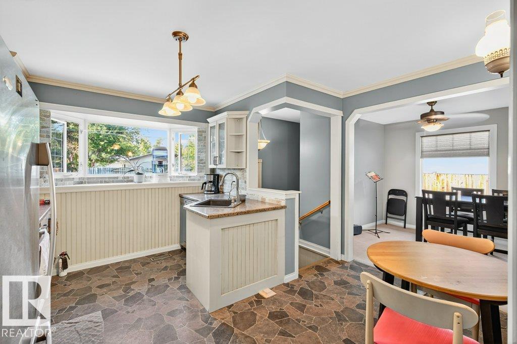 Photo 17 at 15 Sunnyside Crescent, Sturgeon Heights, St. Albert
