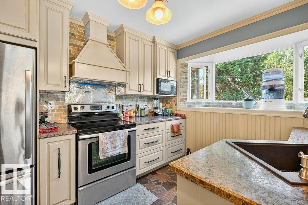 Photo 19 at 15 Sunnyside Crescent, Sturgeon Heights, St. Albert
