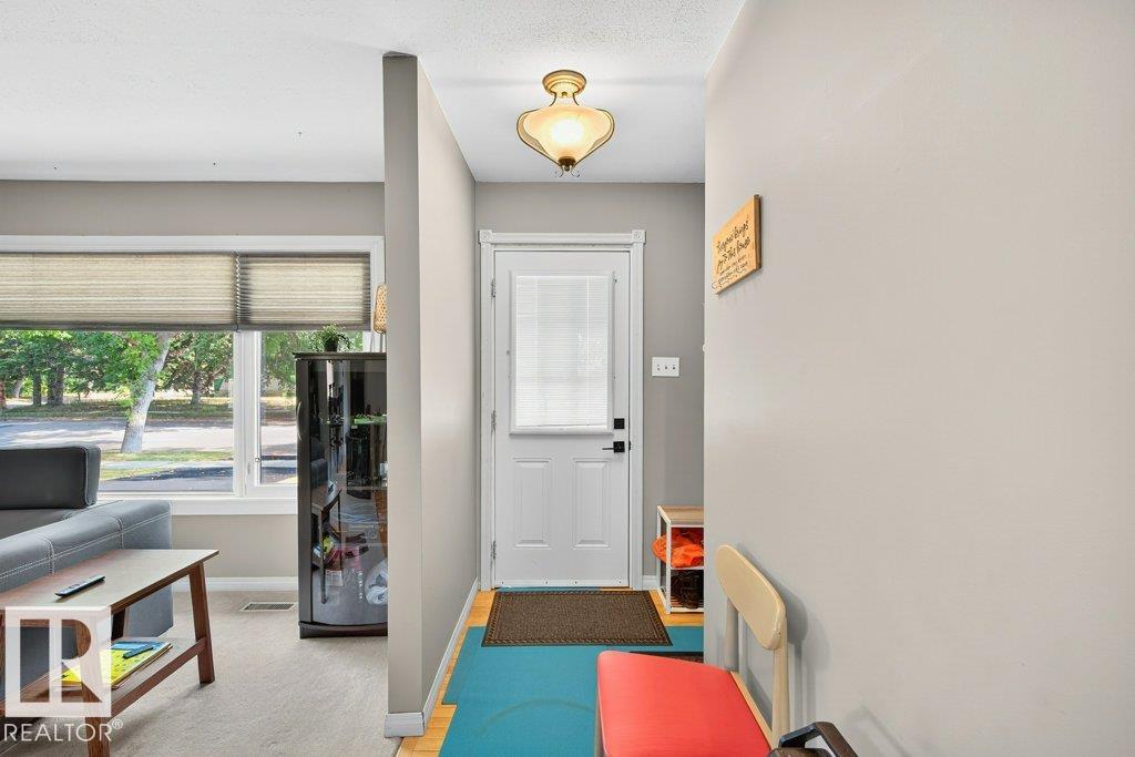 Photo 6 at 15 Sunnyside Crescent, Sturgeon Heights, St. Albert