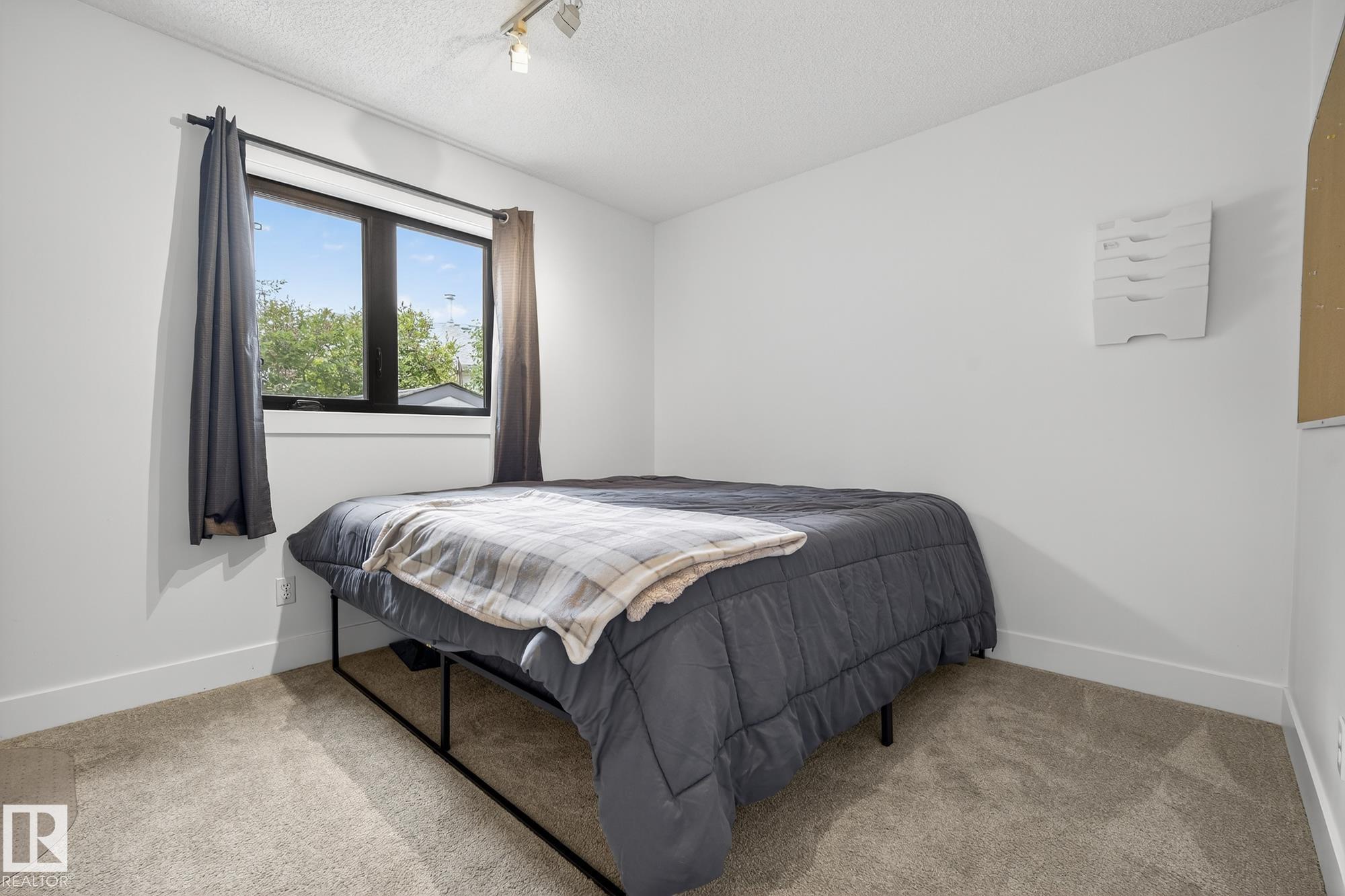 Photo 25 at 7 Charlton Road, Charlton Heights, Sherwood Park