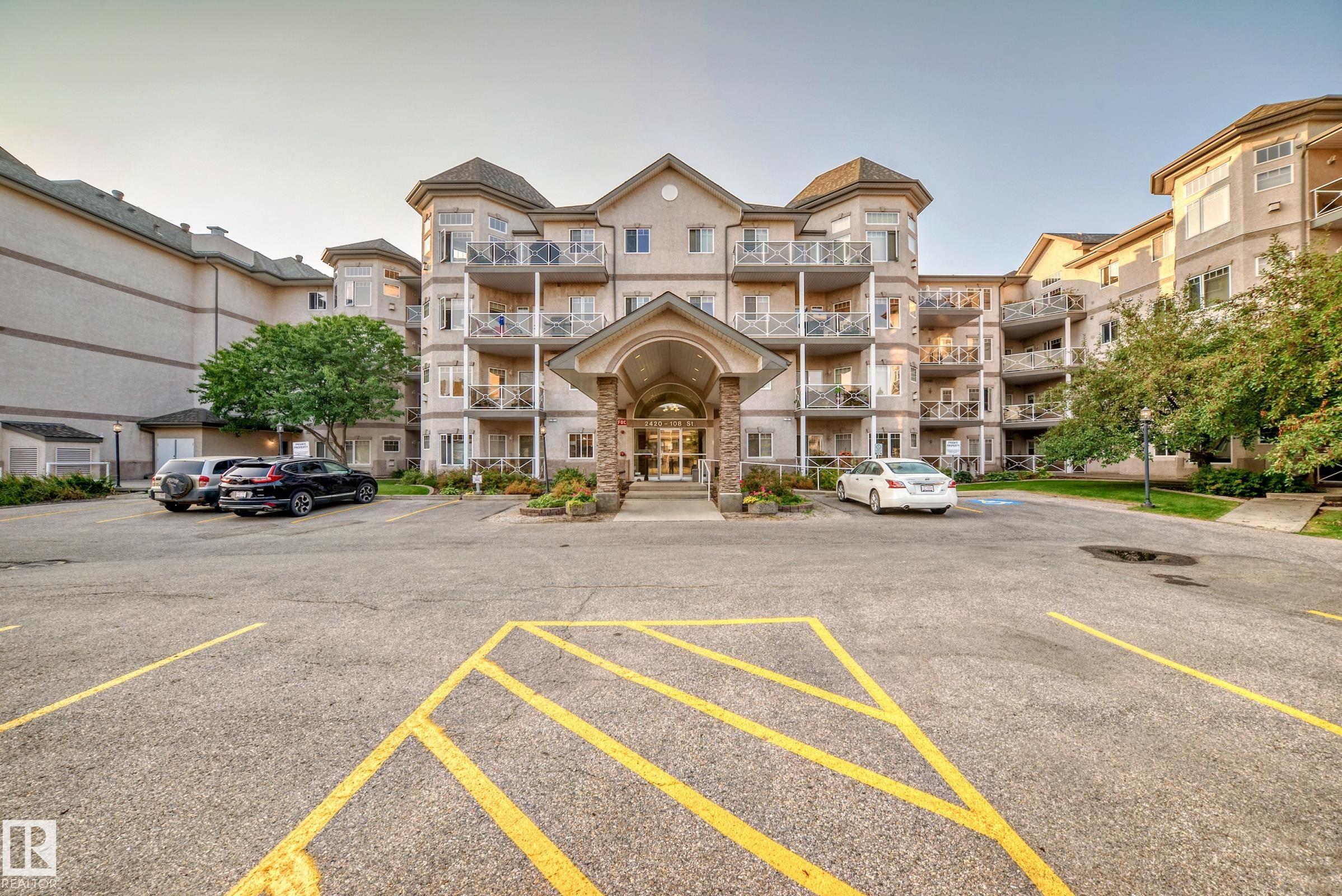 418 - 2420 108 Street NW, Ermineskin, Edmonton 