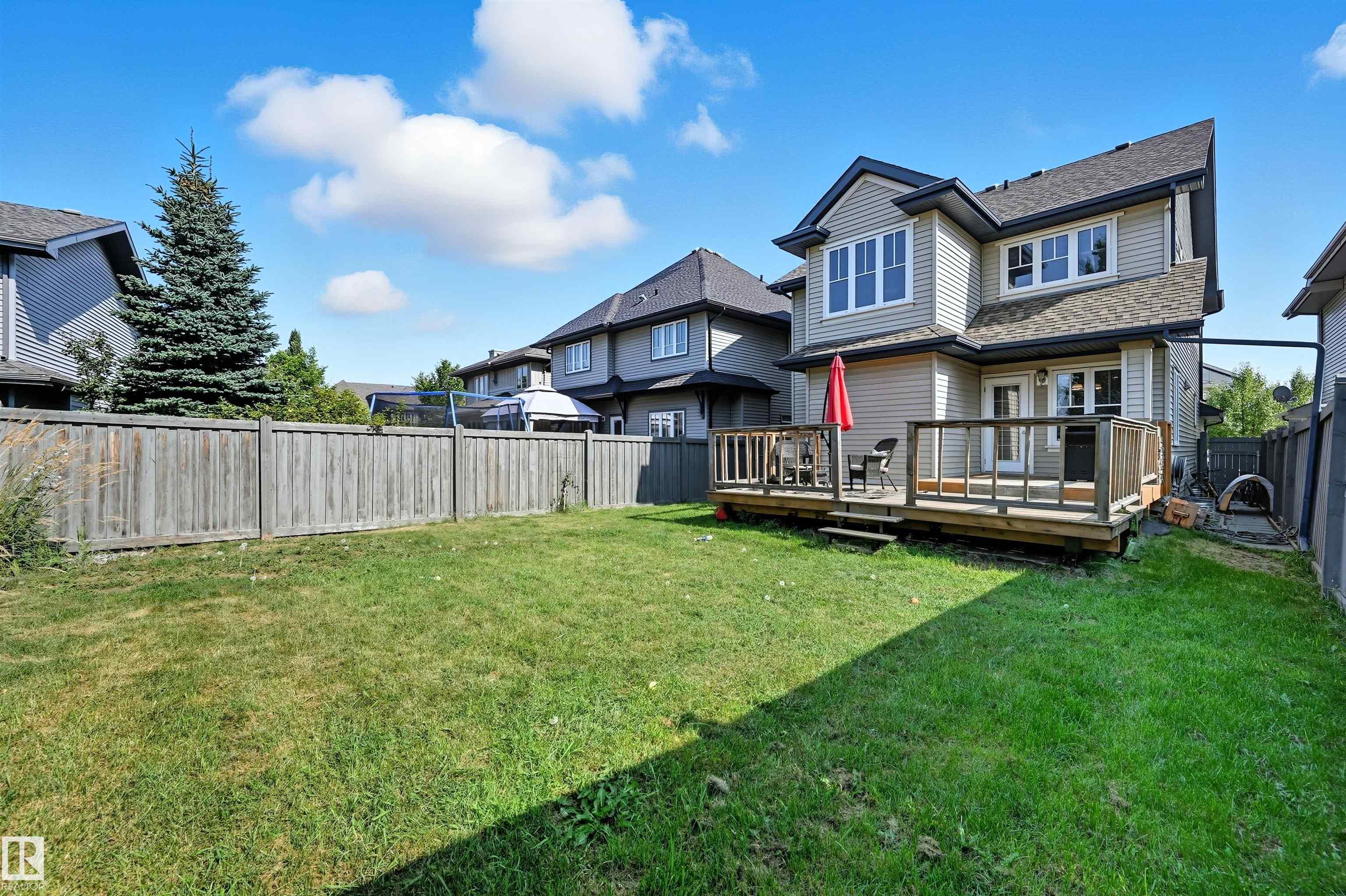 http://cdnparap120.paragonrels.com/ParagonImages/Property/p12/RAE/225370313/45/0/0/722a94a1783cadad642a2216e4e88525/1/ecaeadc3af2fe2d7eb1de3cae1a34aca/225370313-193df3e0-1aab-43a4-aeaf-5334c625af96.JPG